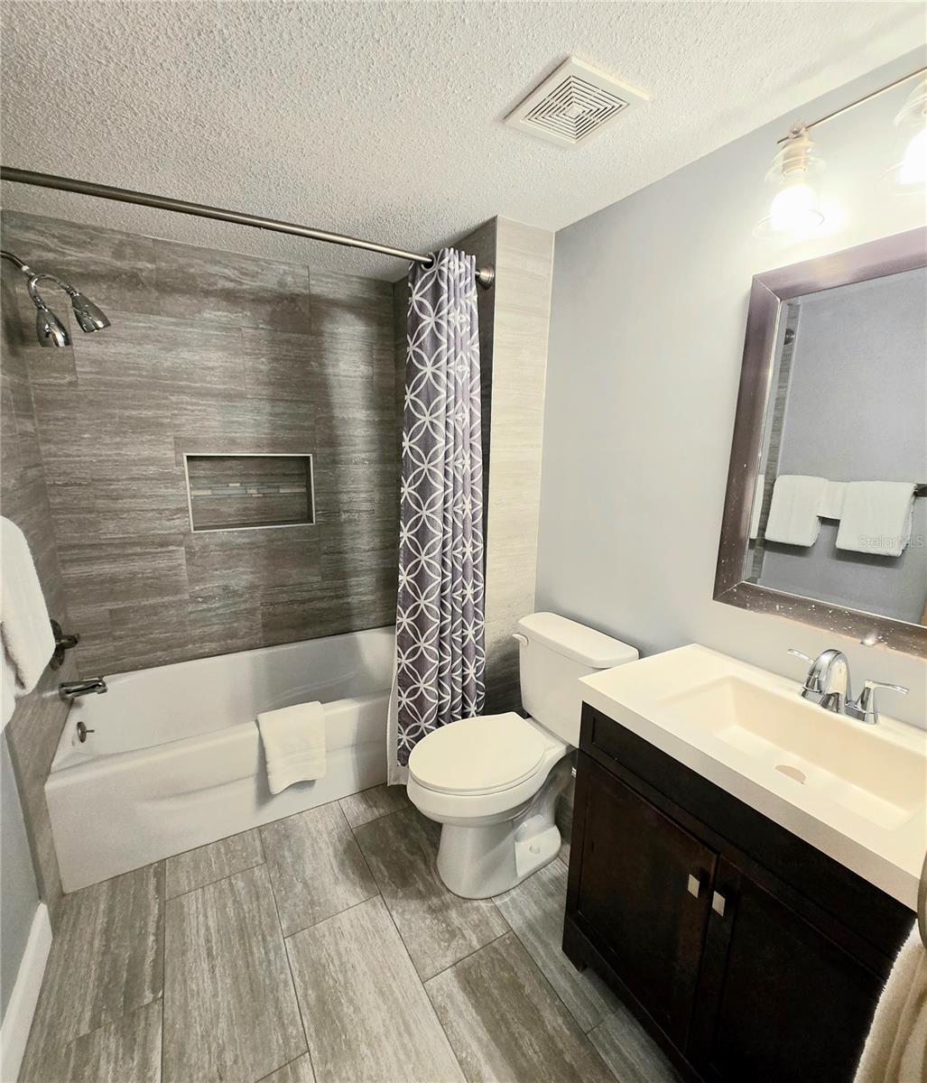 Image 10 of 17 For 36750 Us Highway 19 N 11-210