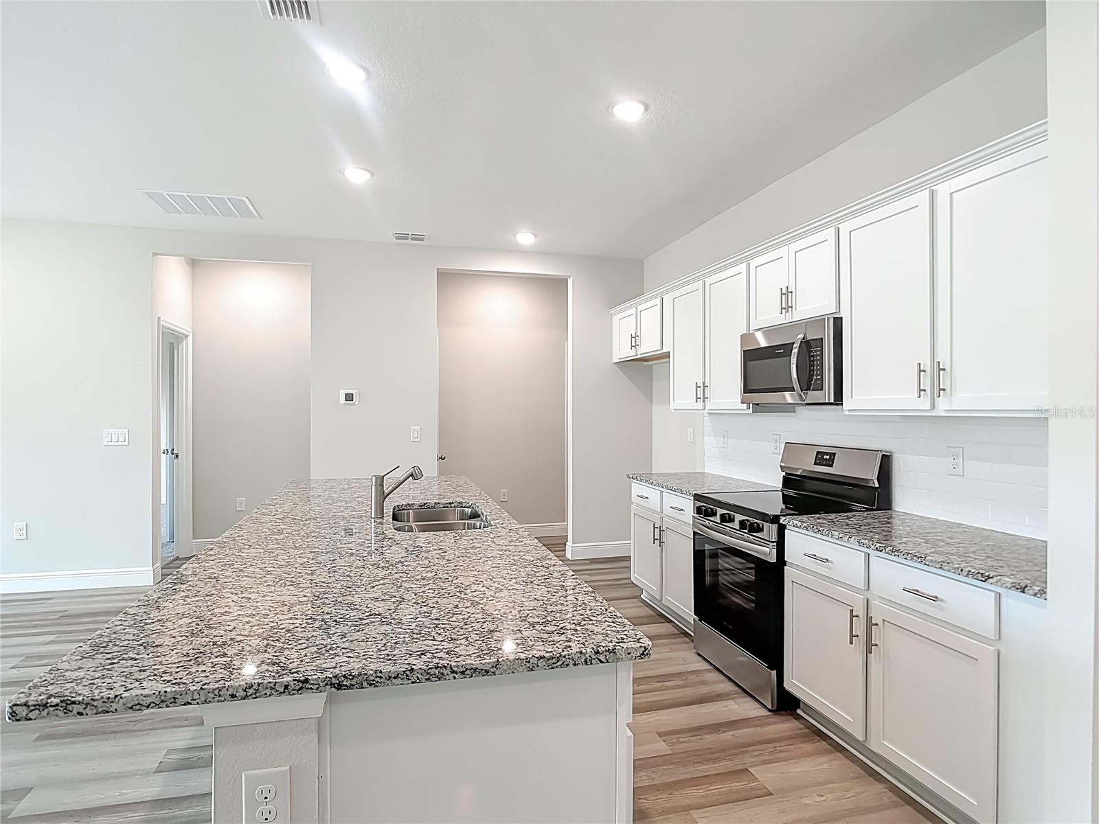 Image 37 of 74 For 5101 San Mateo Drive