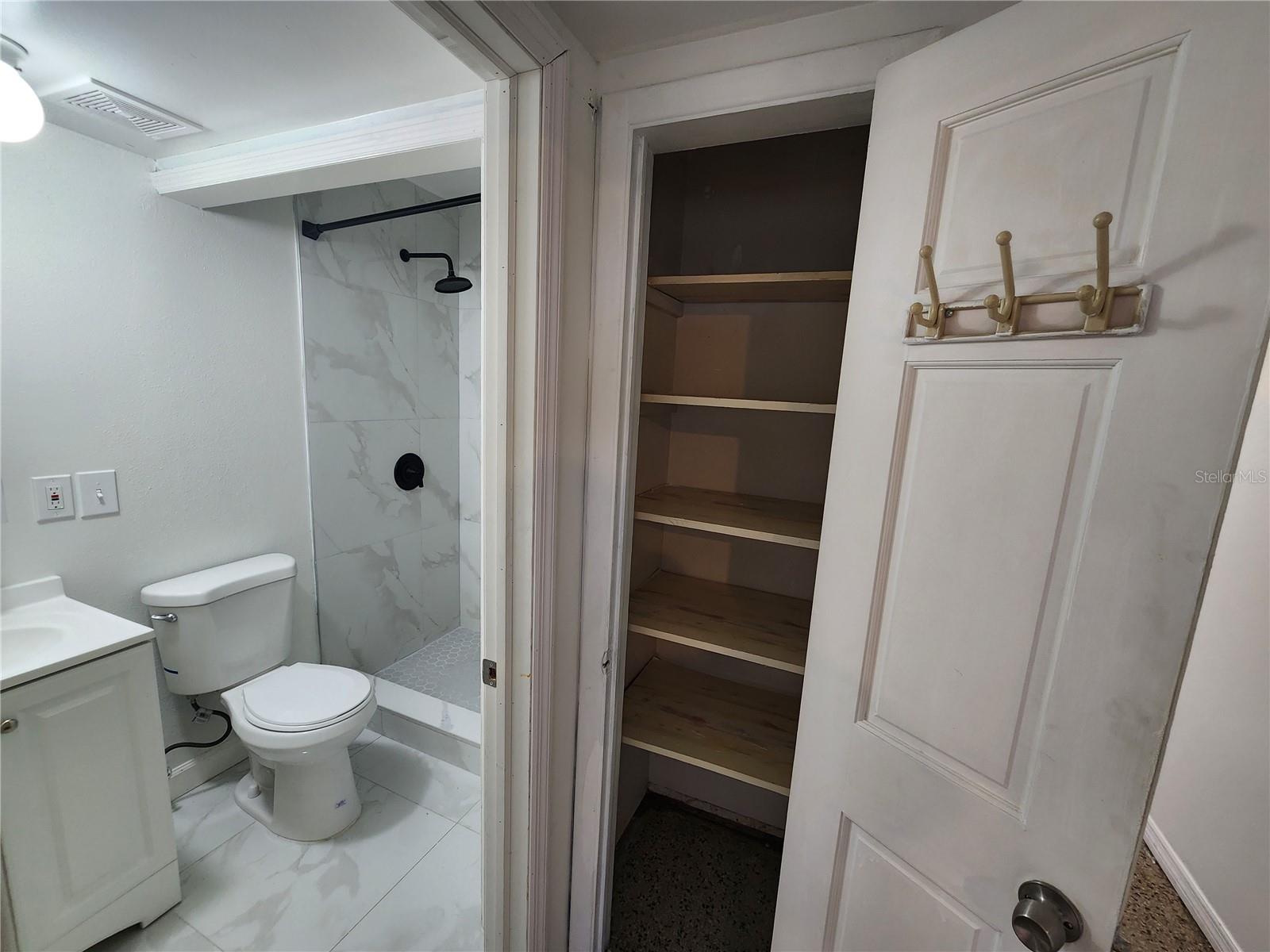 Image 7 of 10 For 4504 Lincoln Avenue