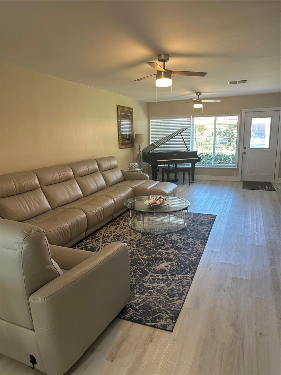 Image 48 of 54 For 19029 Us Highway 19 N 21e