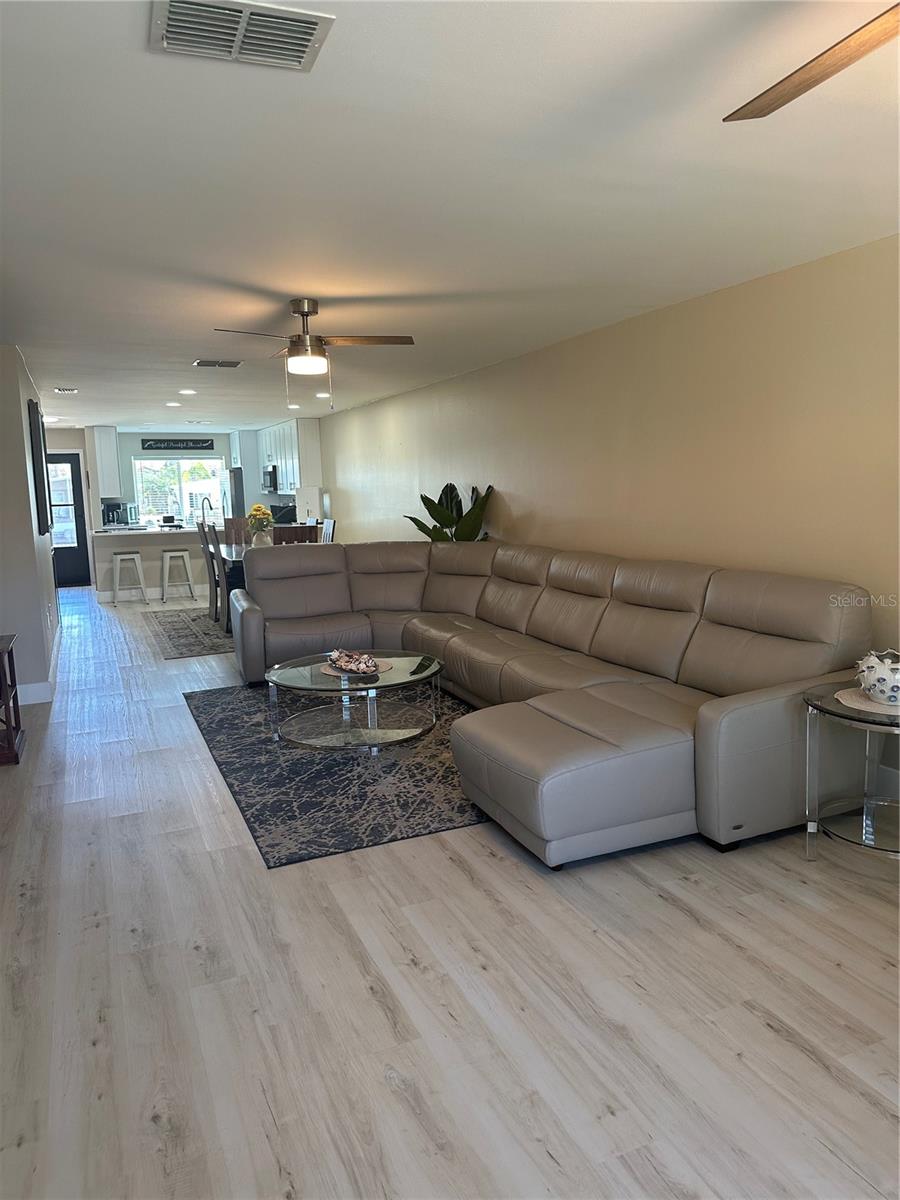 Image 50 of 54 For 19029 Us Highway 19 N 21e