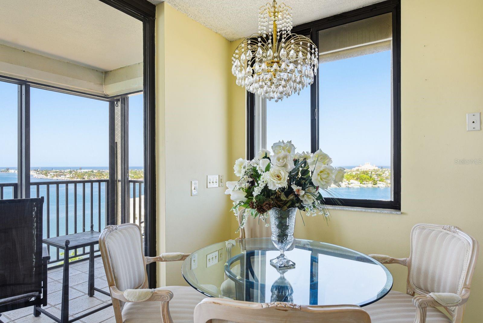 Listing photo id 12 for 6287 Bahia Del Mar Circle 1202