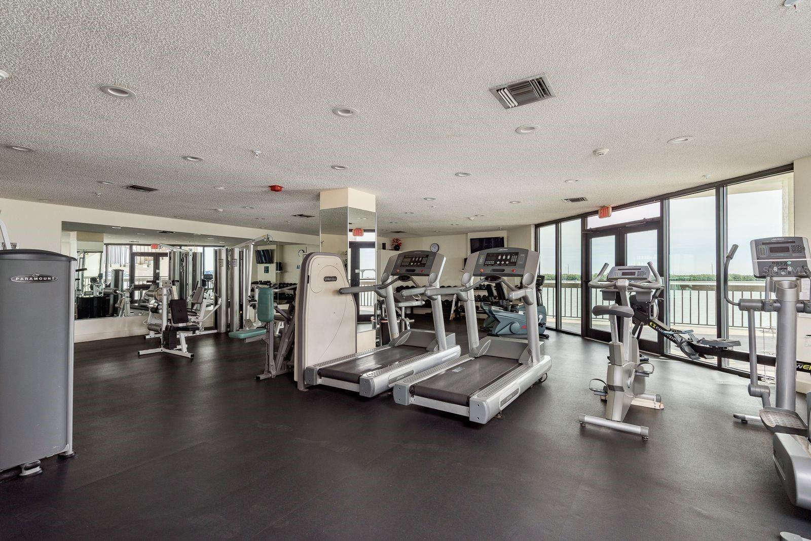 Listing photo id 26 for 6287 Bahia Del Mar Circle 1202