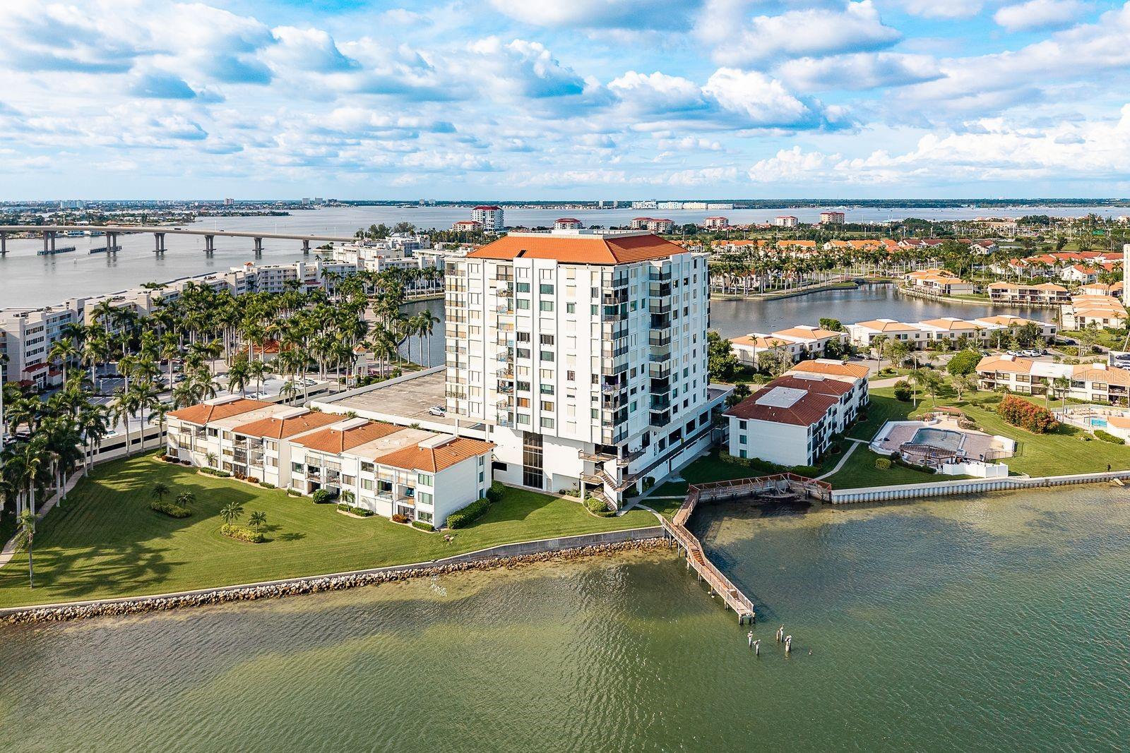 Listing photo id 32 for 6287 Bahia Del Mar Circle 1202