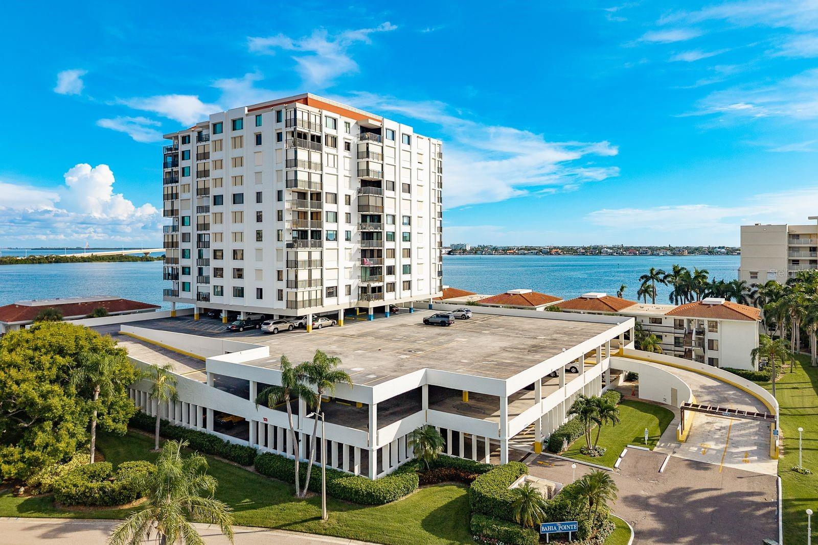 Listing photo id 39 for 6287 Bahia Del Mar Circle 1202