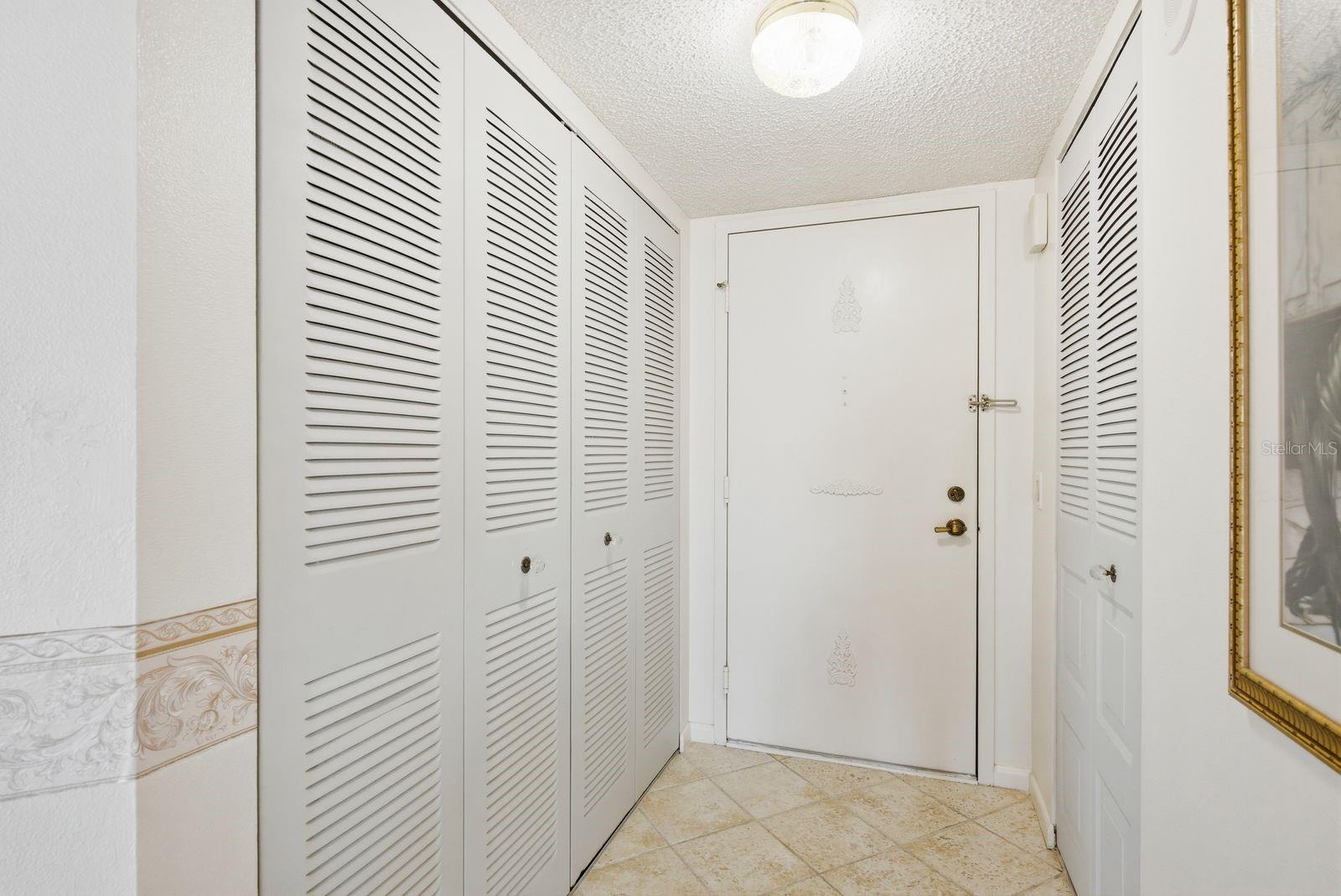 Listing photo id 6 for 6287 Bahia Del Mar Circle 1202