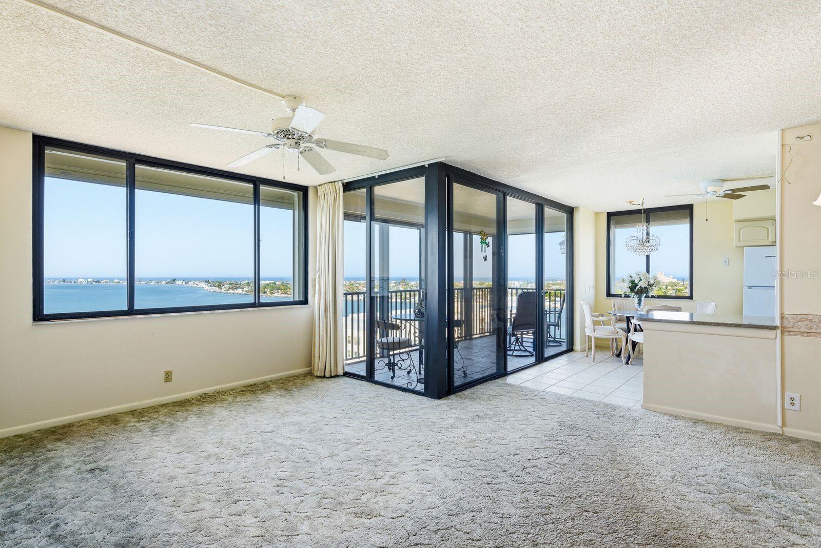Listing photo id 7 for 6287 Bahia Del Mar Circle 1202
