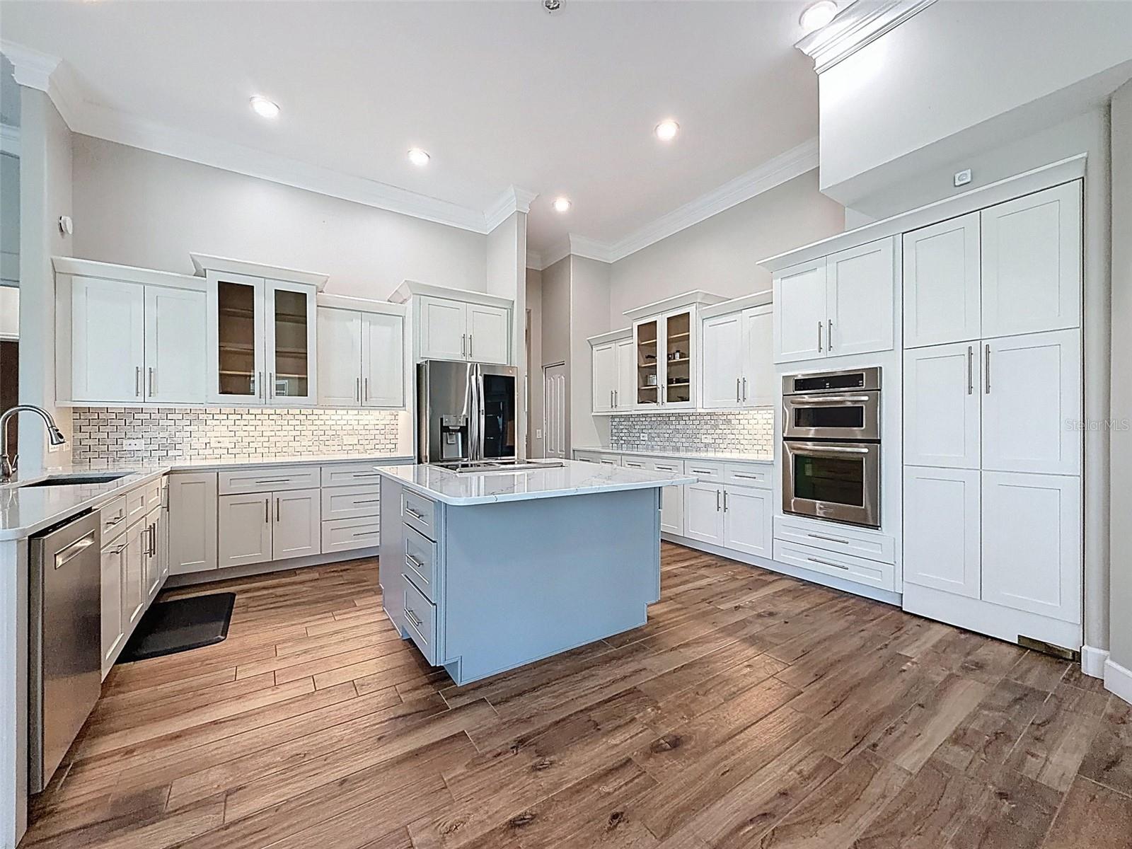 Image 24 of 100 For 3997 Mimosa Place