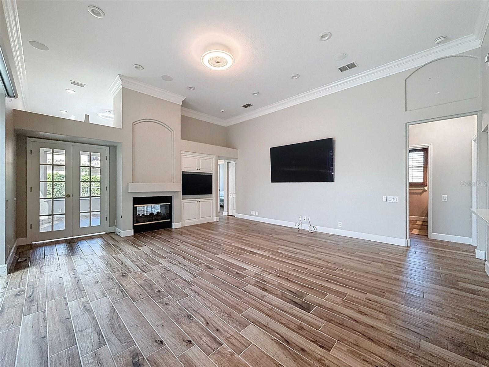 Image 32 of 100 For 3997 Mimosa Place