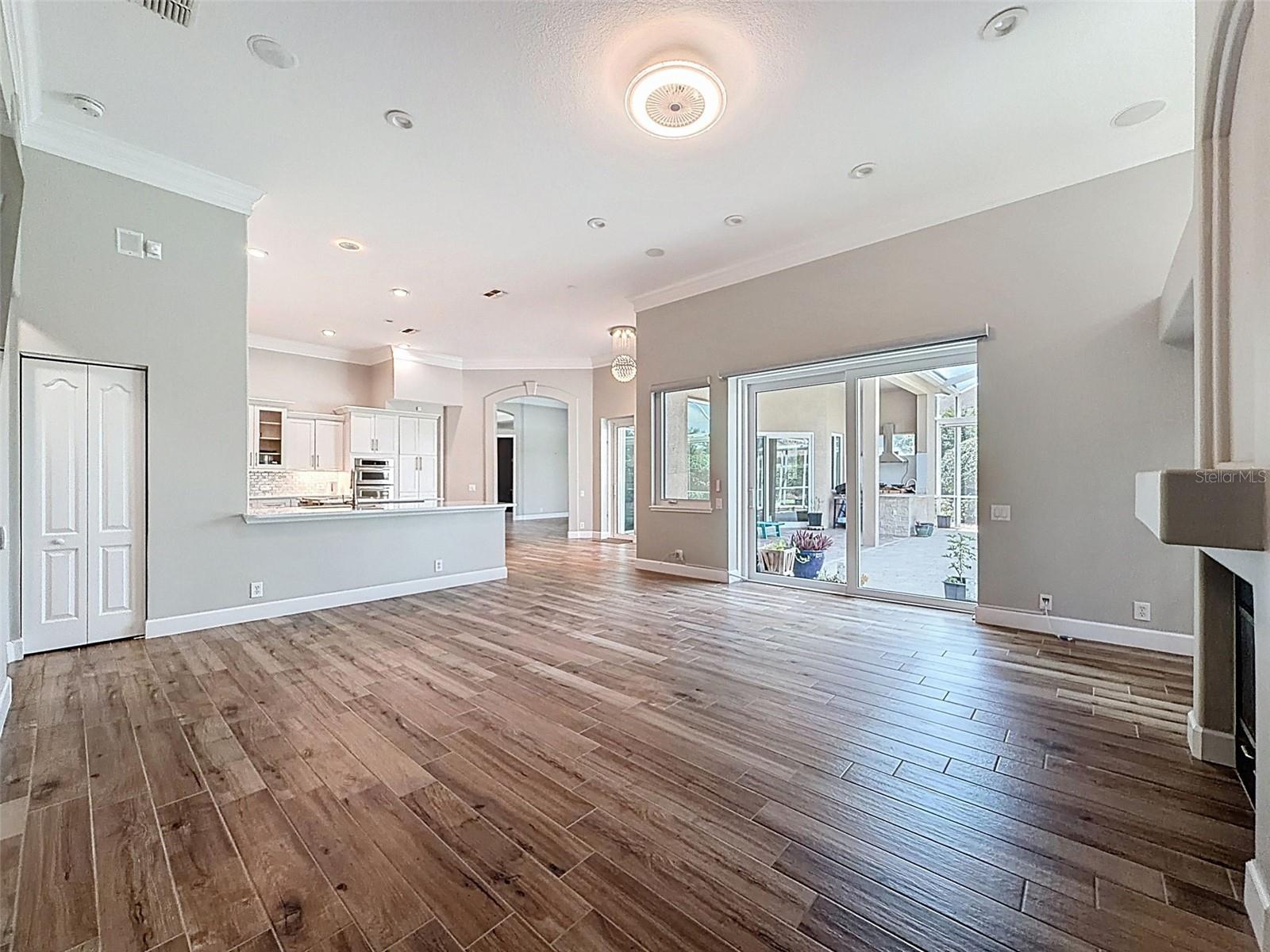 Image 35 of 100 For 3997 Mimosa Place