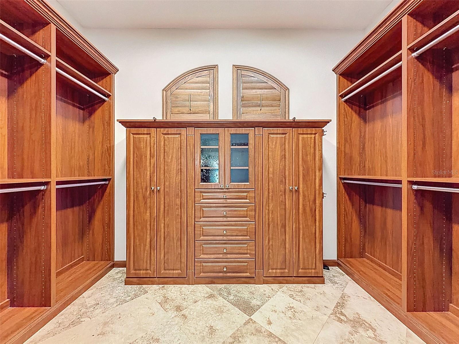 Image 46 of 100 For 3997 Mimosa Place