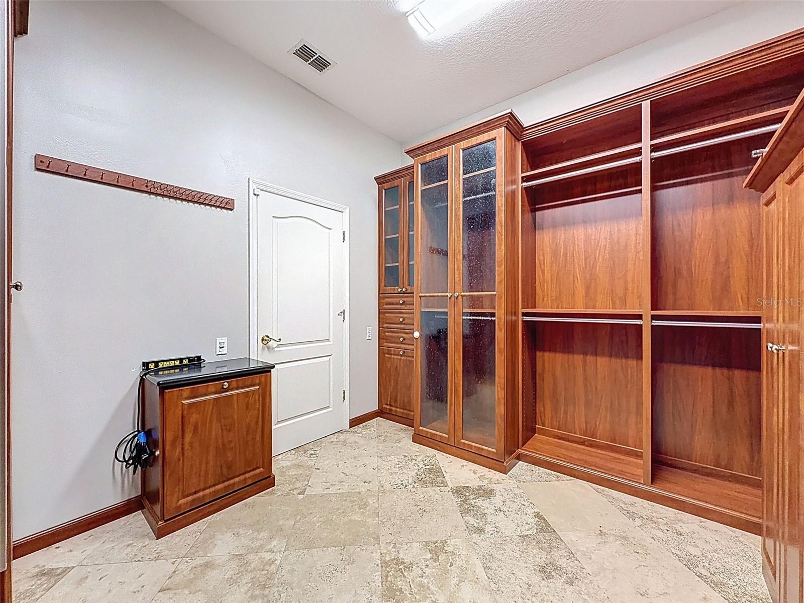 Image 47 of 100 For 3997 Mimosa Place