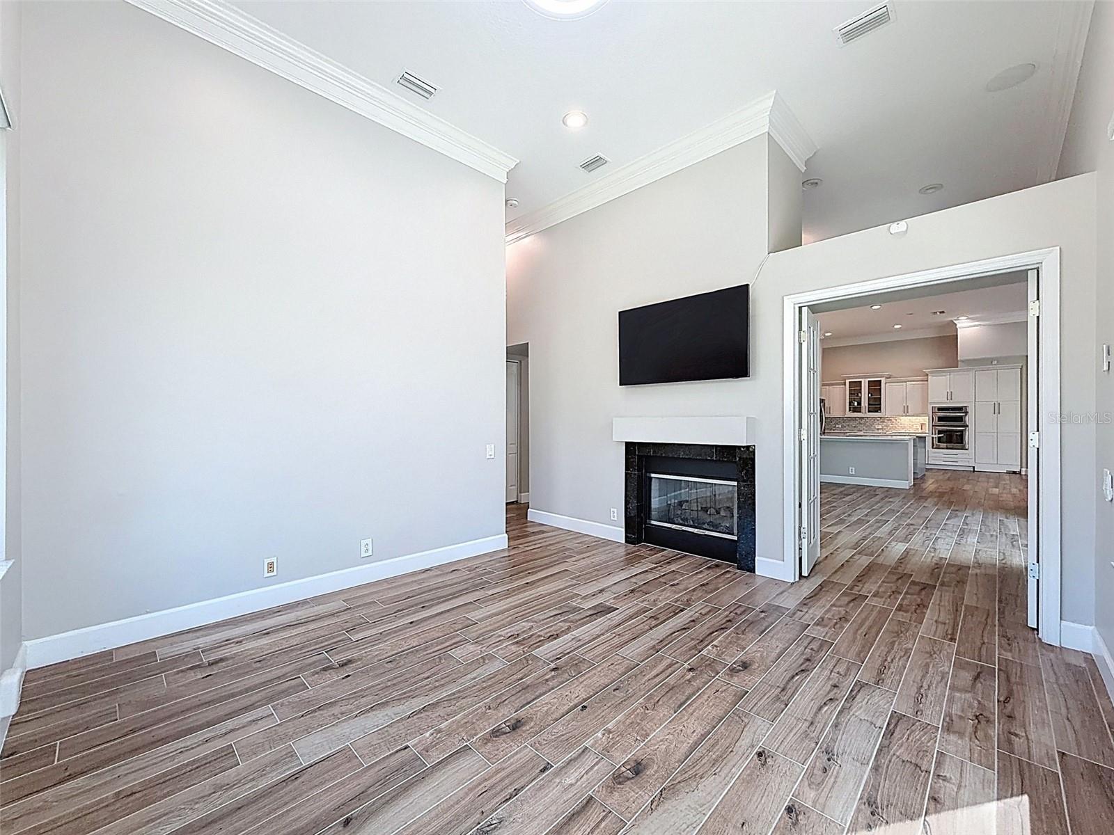 Image 76 of 100 For 3997 Mimosa Place