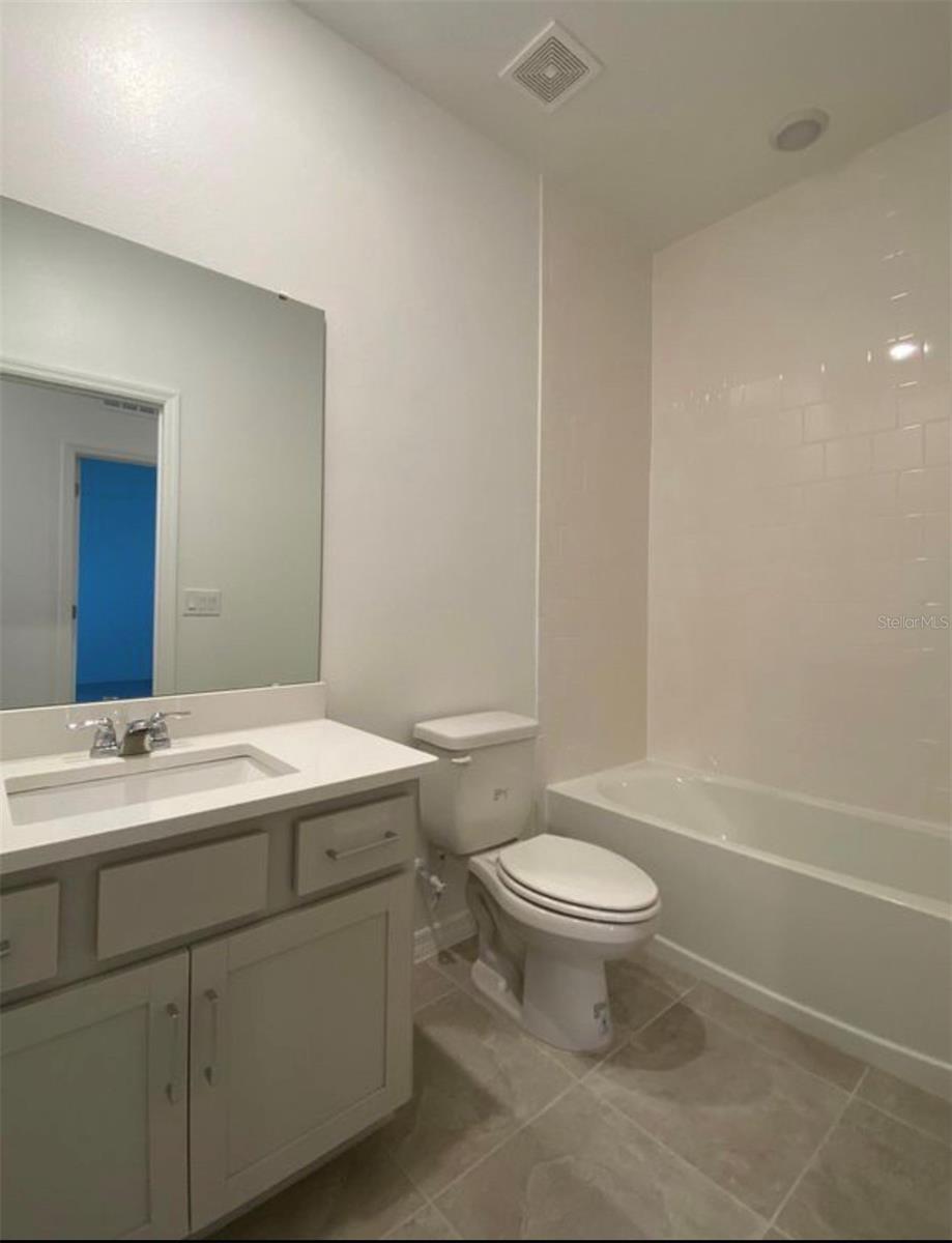 Image 13 of 36 For 2668 Spider Lily Court