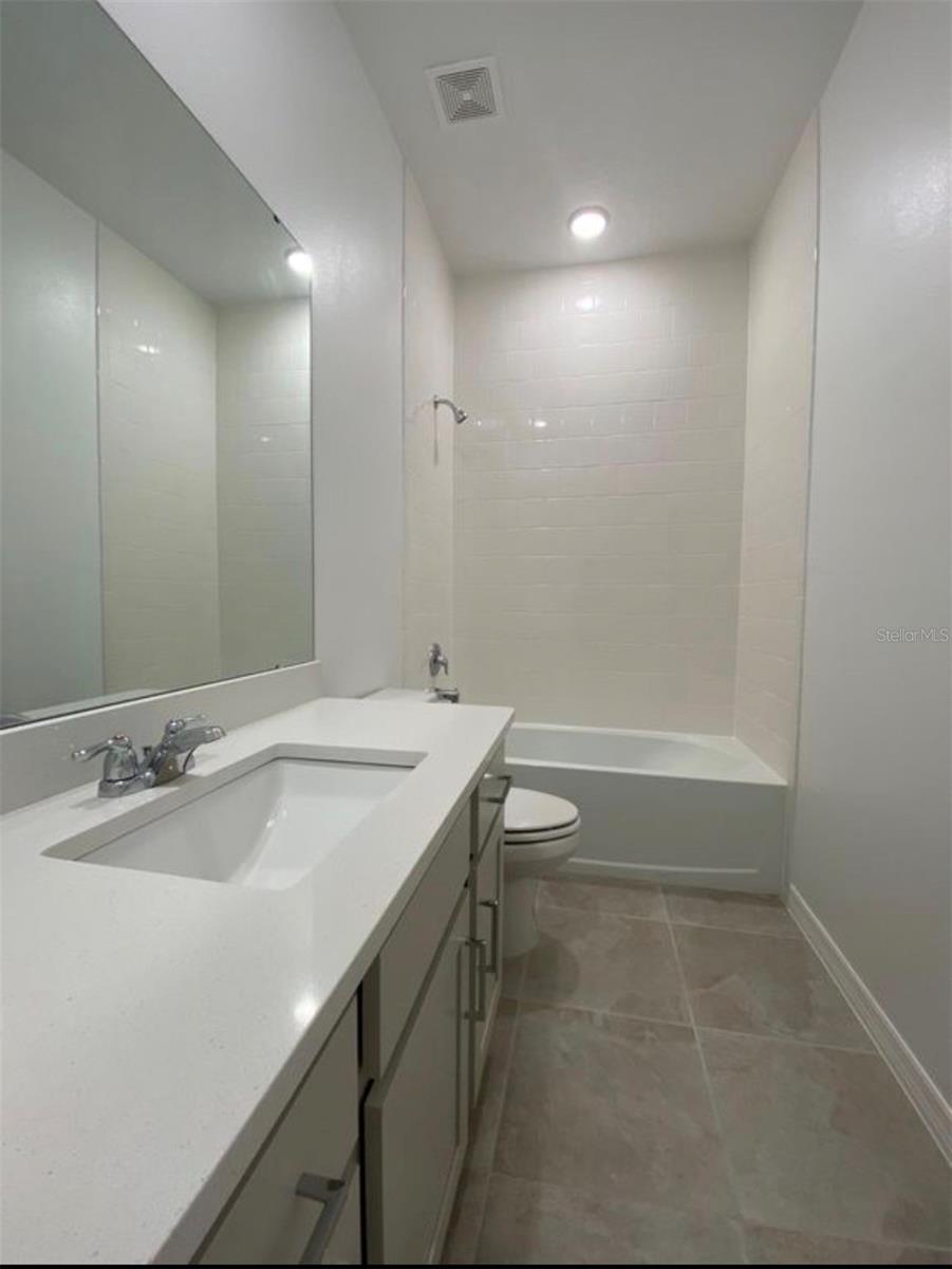 Image 16 of 36 For 2668 Spider Lily Court