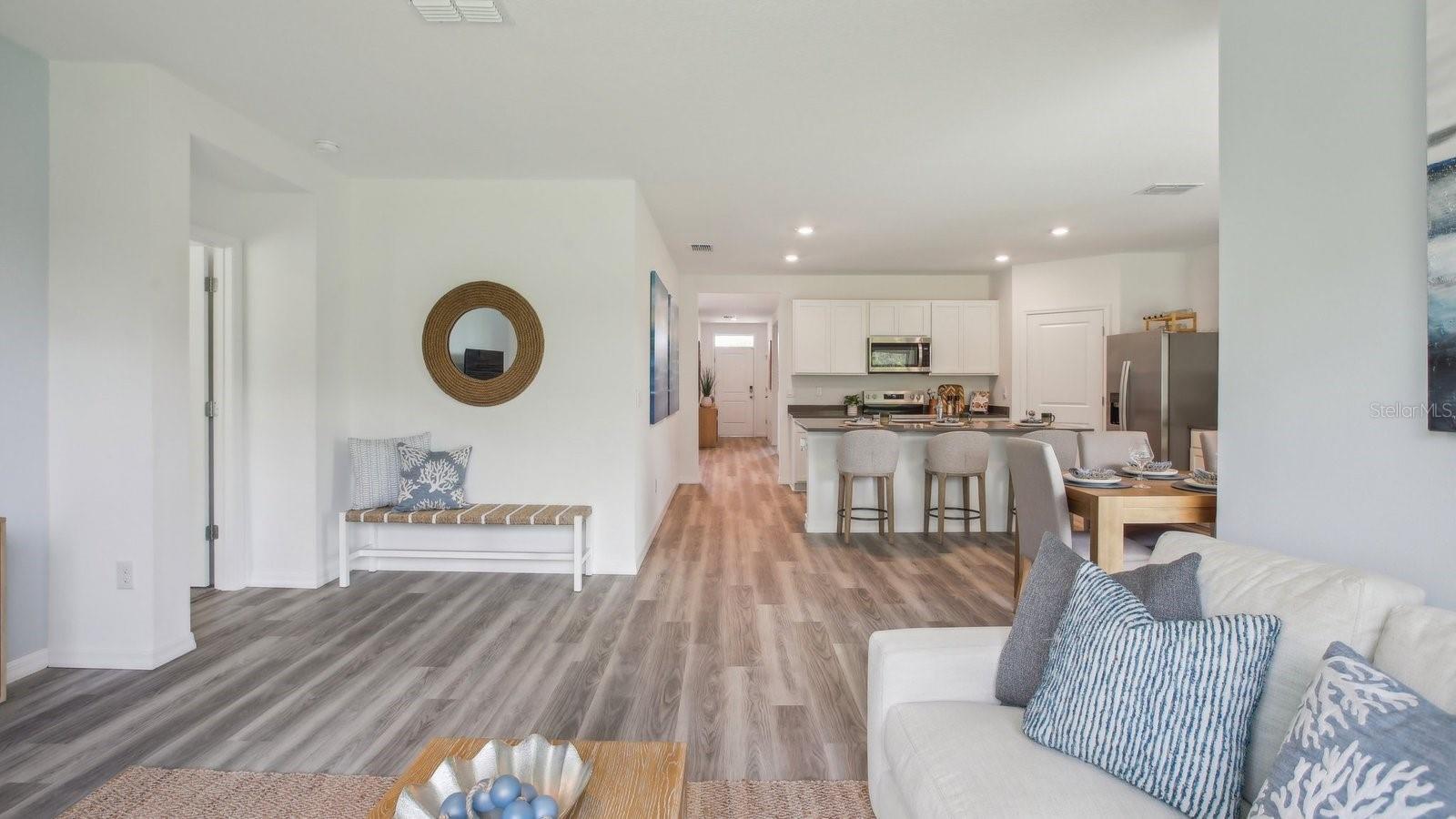 Listing photo id 2 for 1342 16th Avenue Se