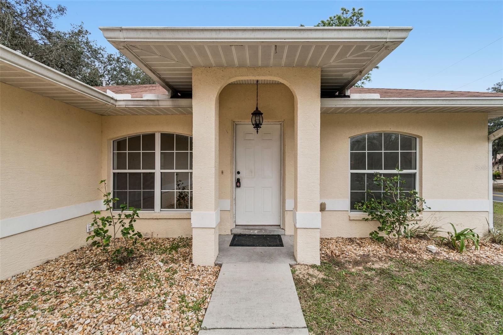 Image 3 of 25 For 14 Charles Avenue