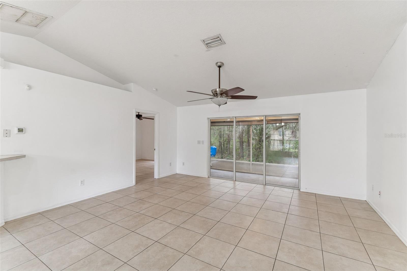 Image 8 of 25 For 14 Charles Avenue