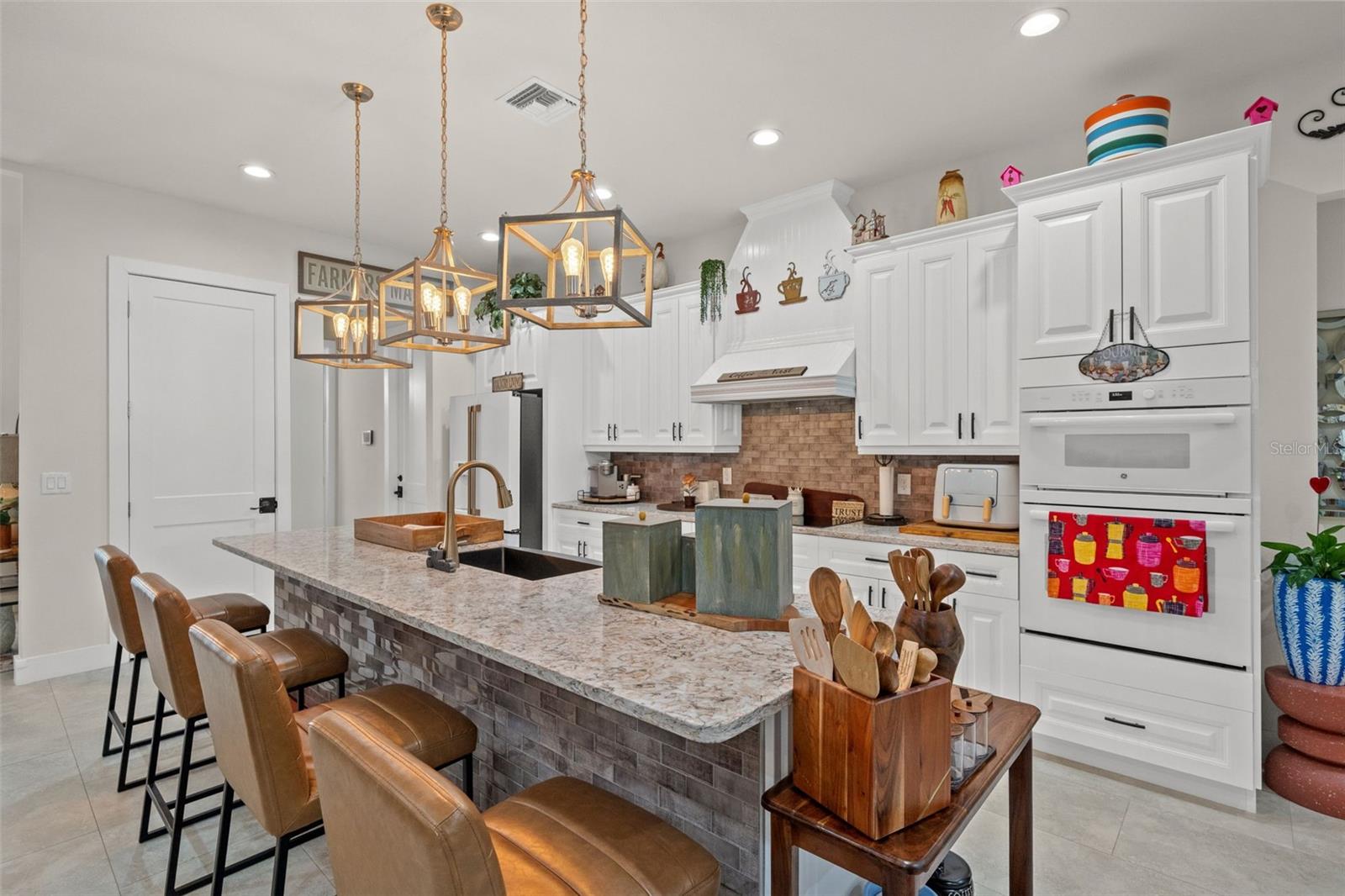 Image 13 of 48 For 17601 Hanna Road