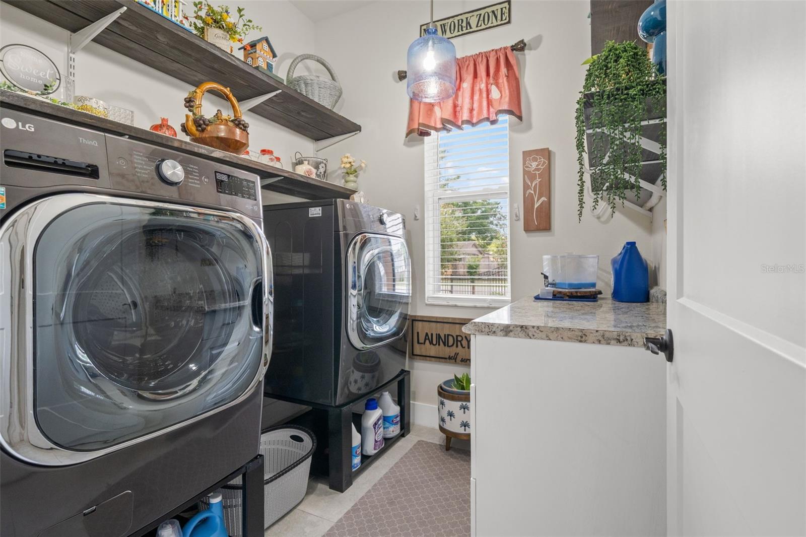 Image 19 of 48 For 17601 Hanna Road