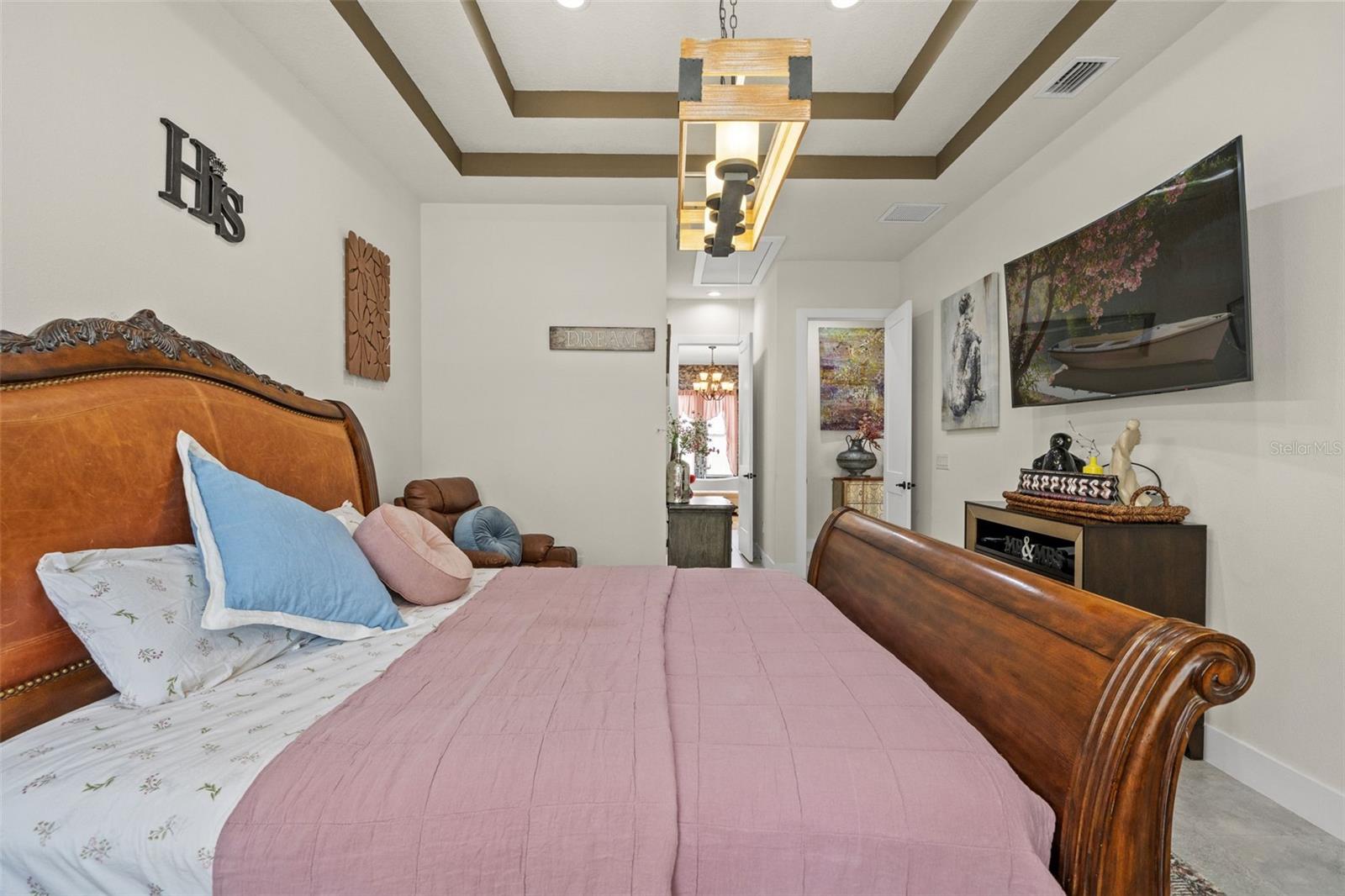 Image 23 of 48 For 17601 Hanna Road