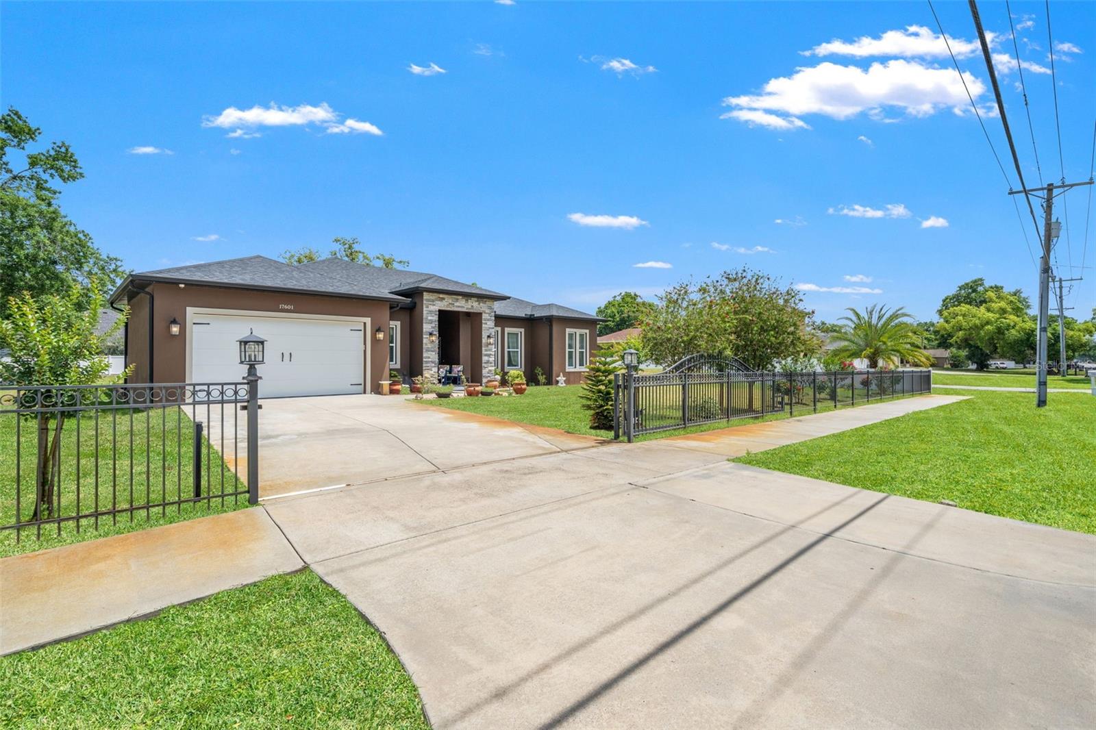 Image 3 of 48 For 17601 Hanna Road