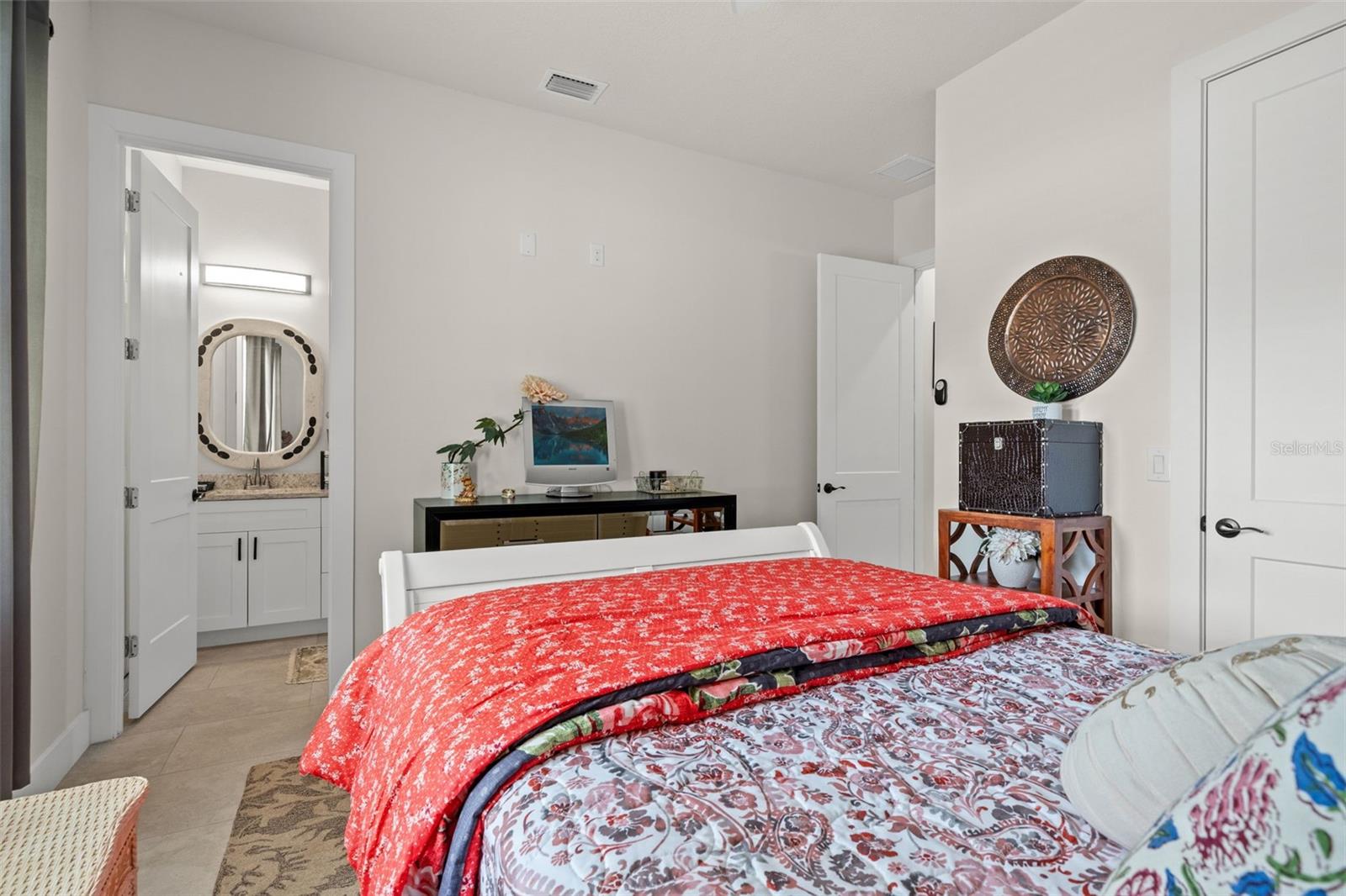 Image 34 of 48 For 17601 Hanna Road