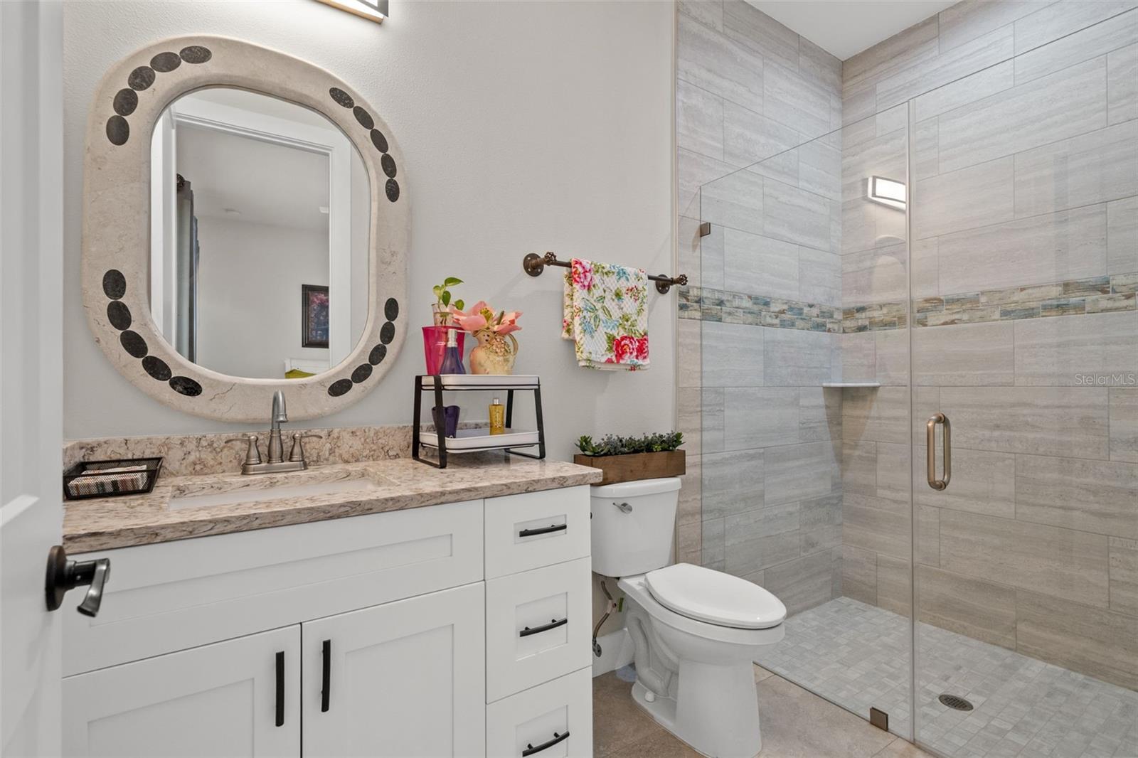 Image 35 of 48 For 17601 Hanna Road