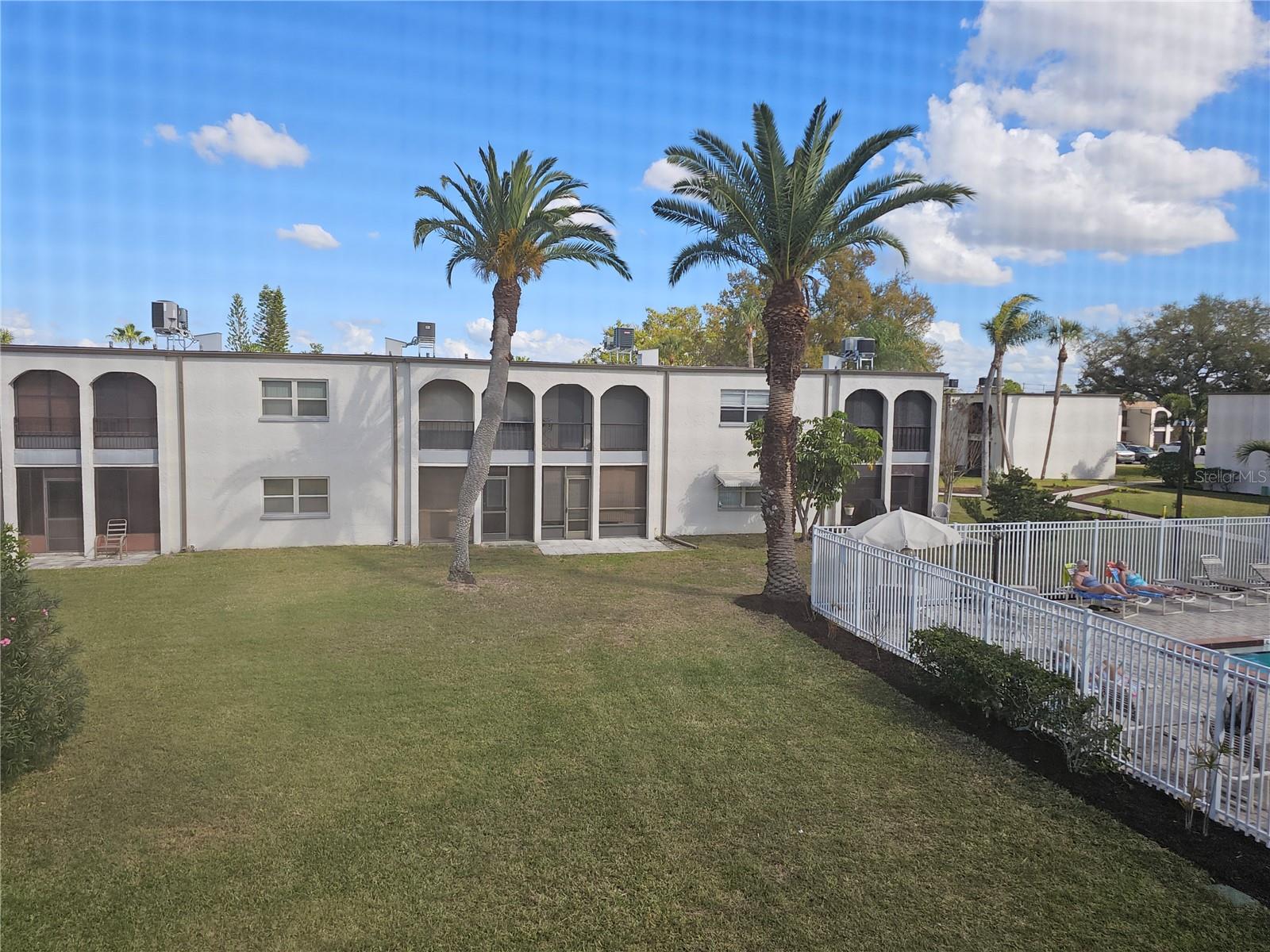 Image 18 of 24 For 7701 Starkey Road 102