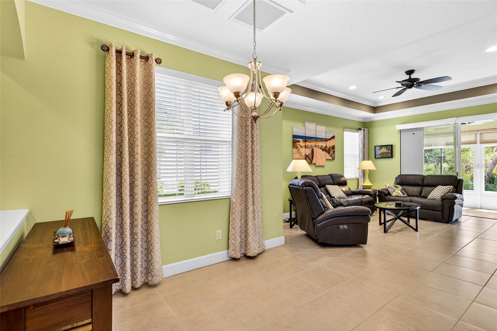 Image 14 of 67 For 2334 Oakley Green Drive