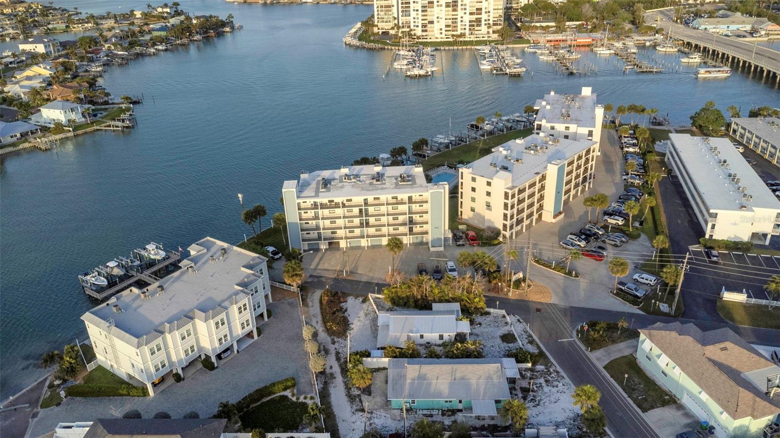 Image 26 of 60 For 148 98th Avenue