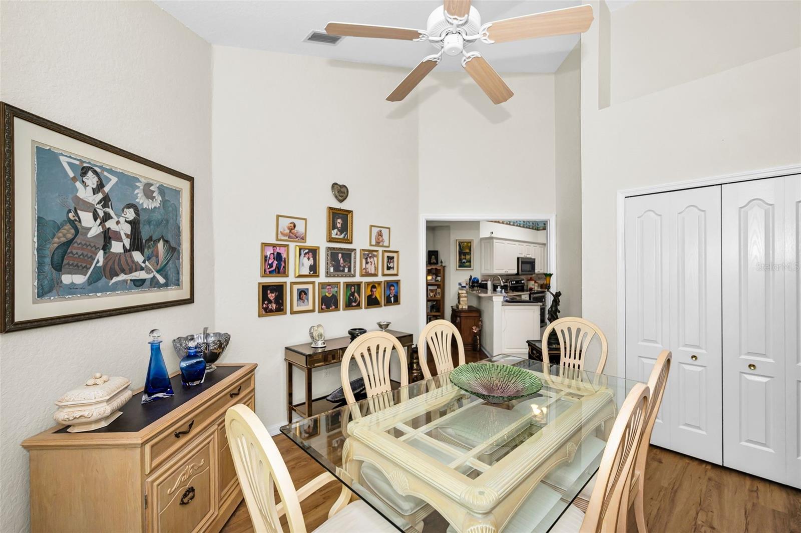 Image 40 of 55 For 1185 Royal Boulevard