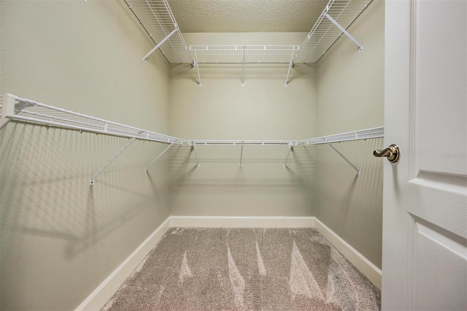 Listing photo id 21 for 3111 Lawn Avenue