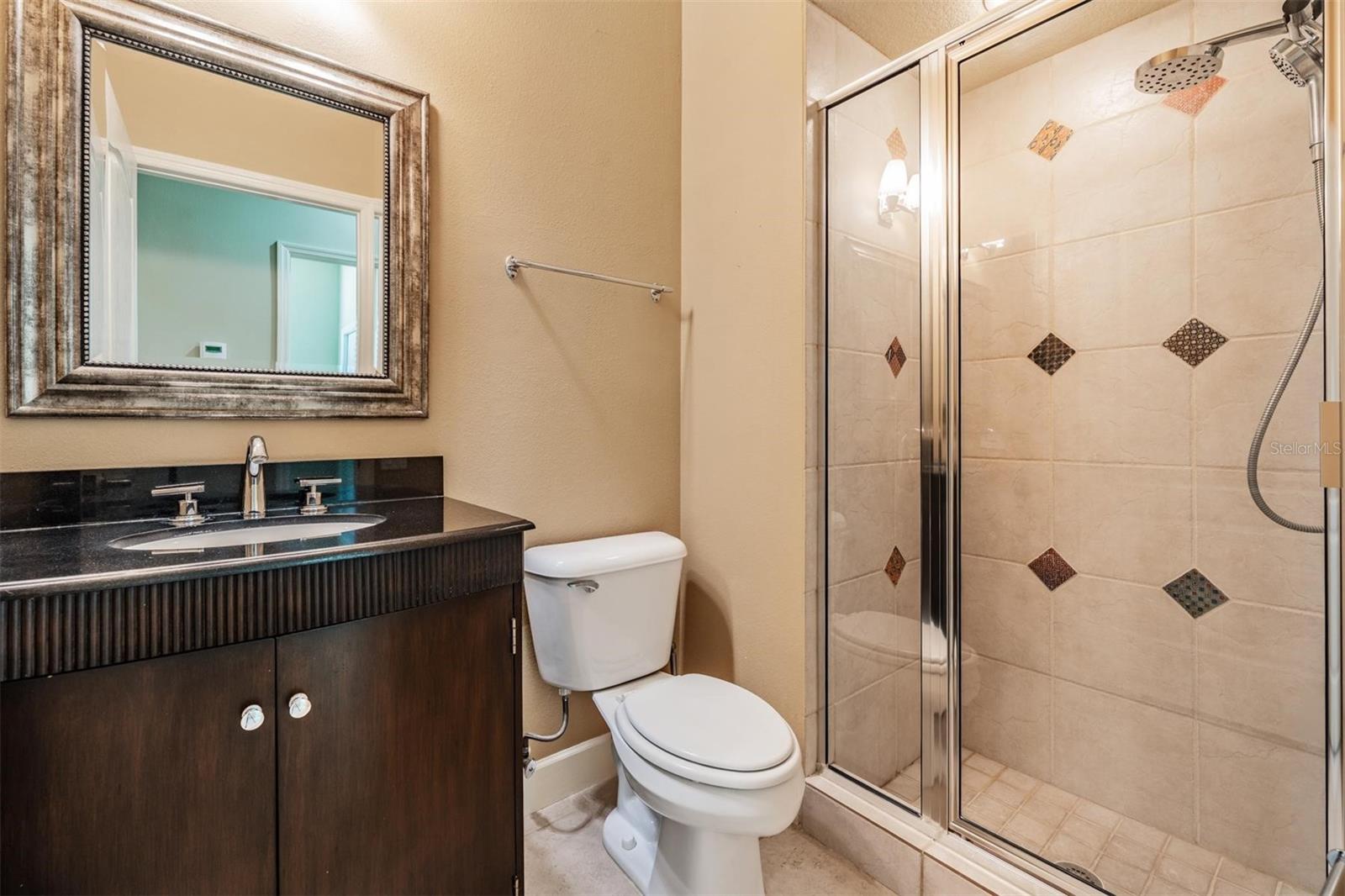 Listing photo id 25 for 3111 Lawn Avenue