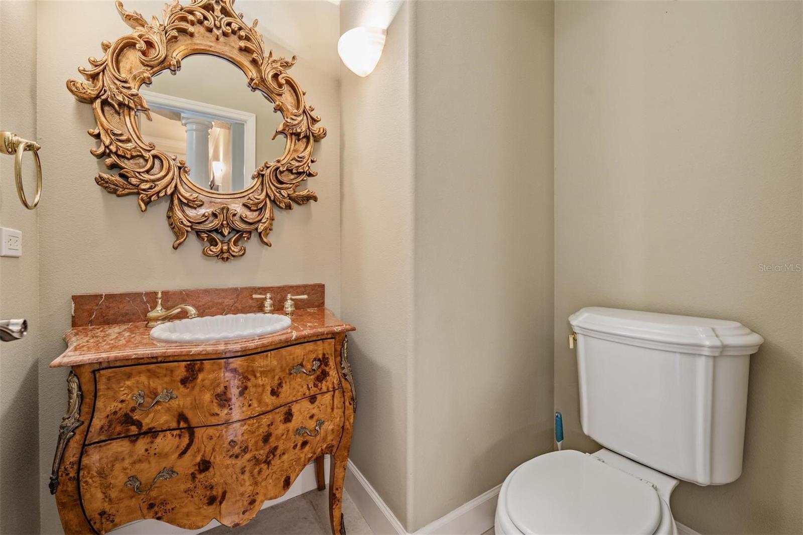 Listing photo id 27 for 3111 Lawn Avenue