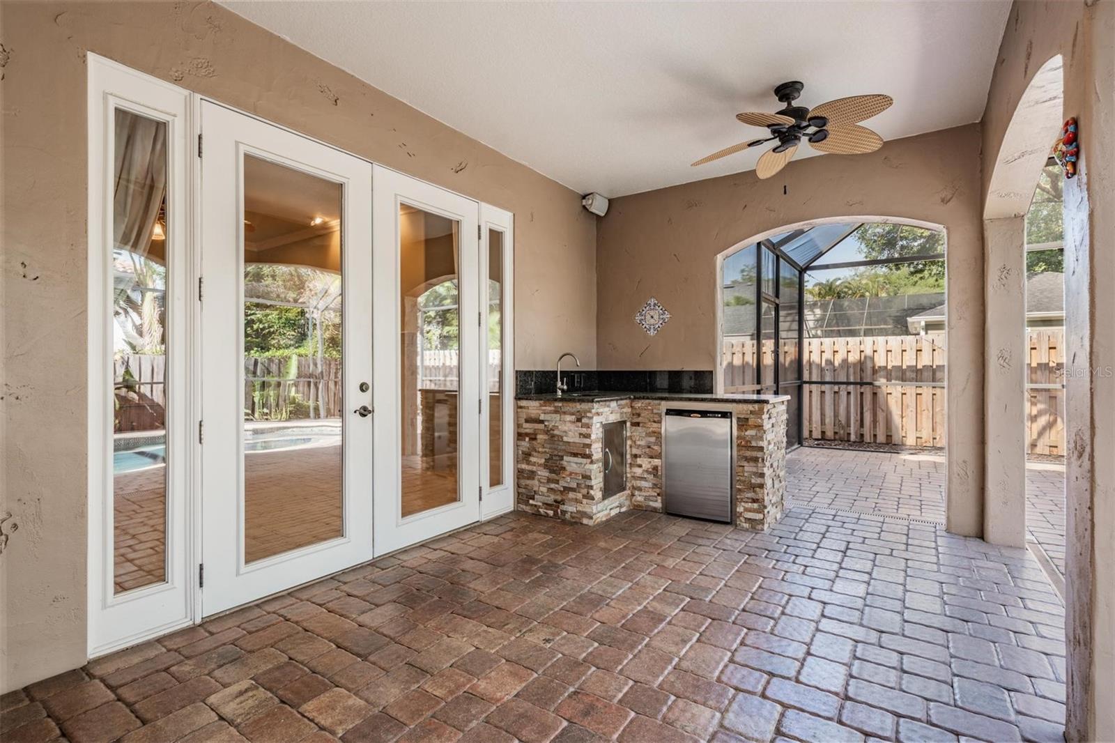 Listing photo id 36 for 3111 Lawn Avenue