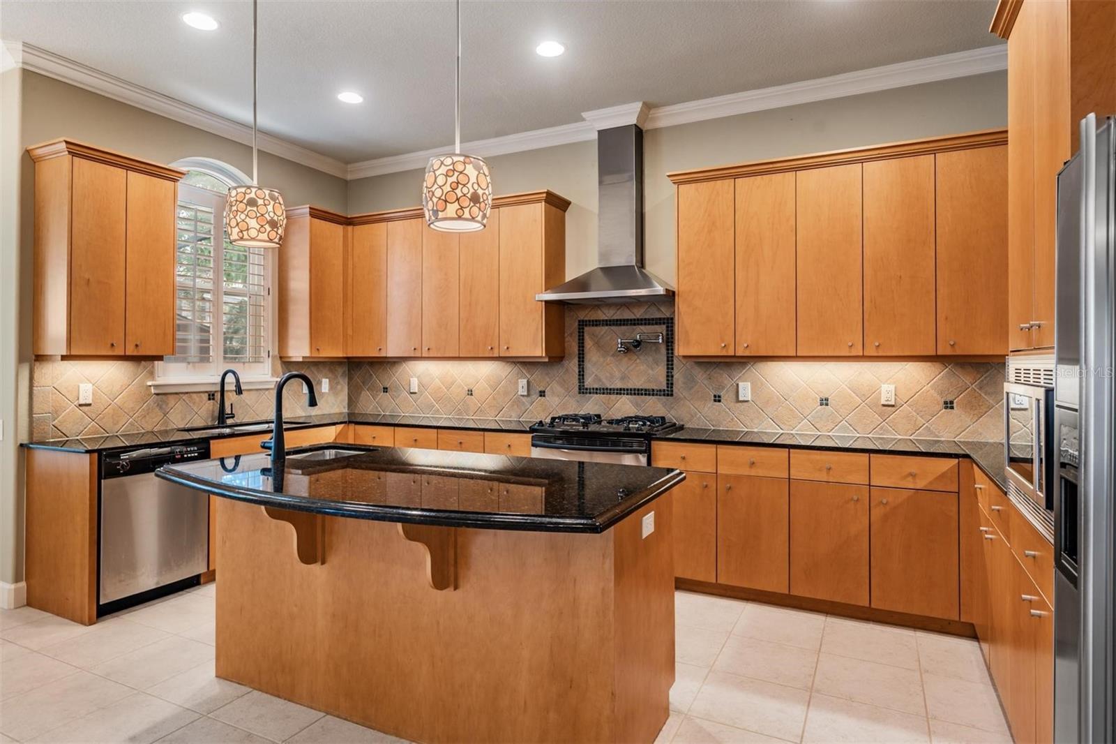 Listing photo id 5 for 3111 Lawn Avenue