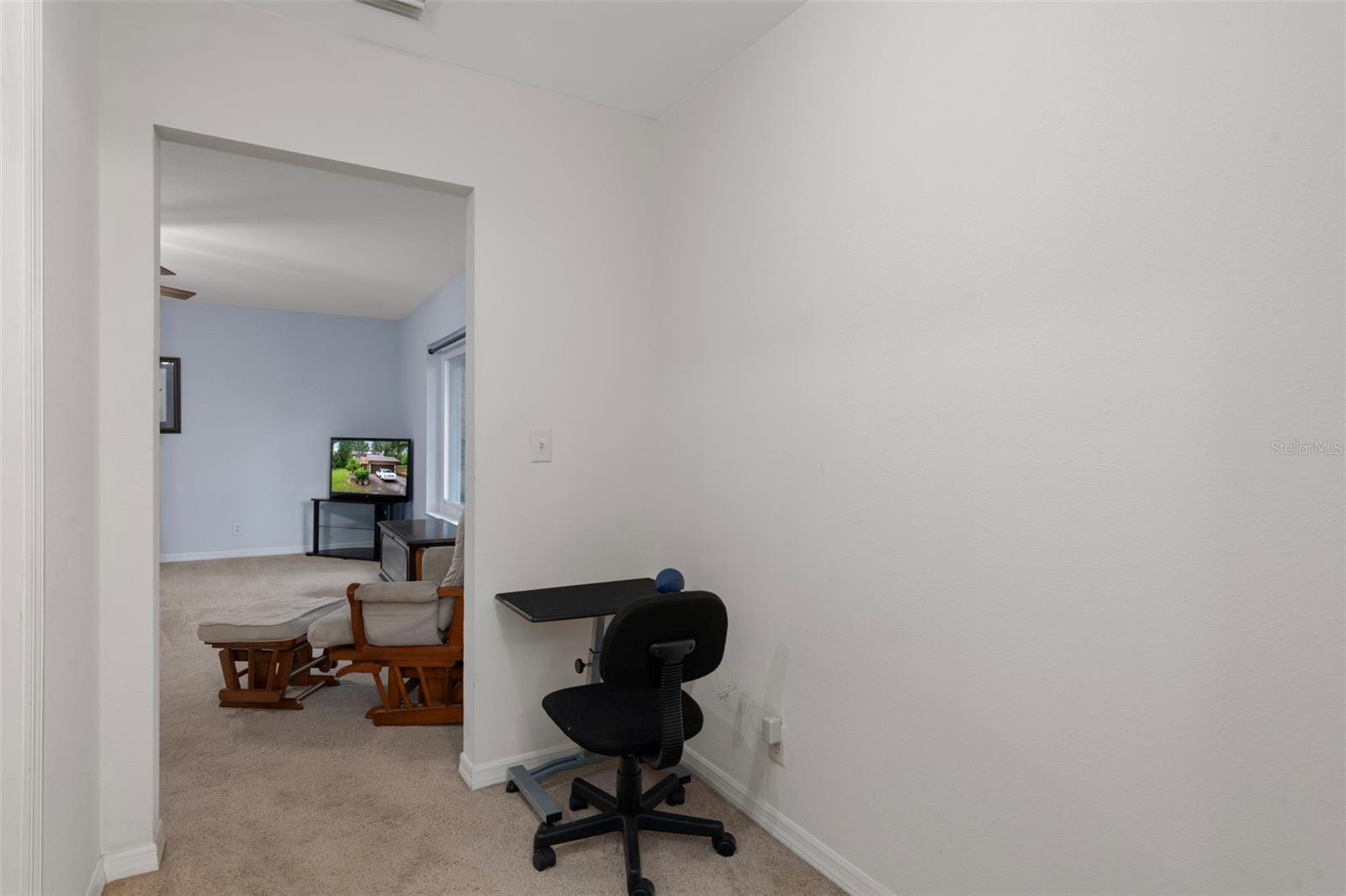 Image 25 of 60 For 15839 Powerline Road