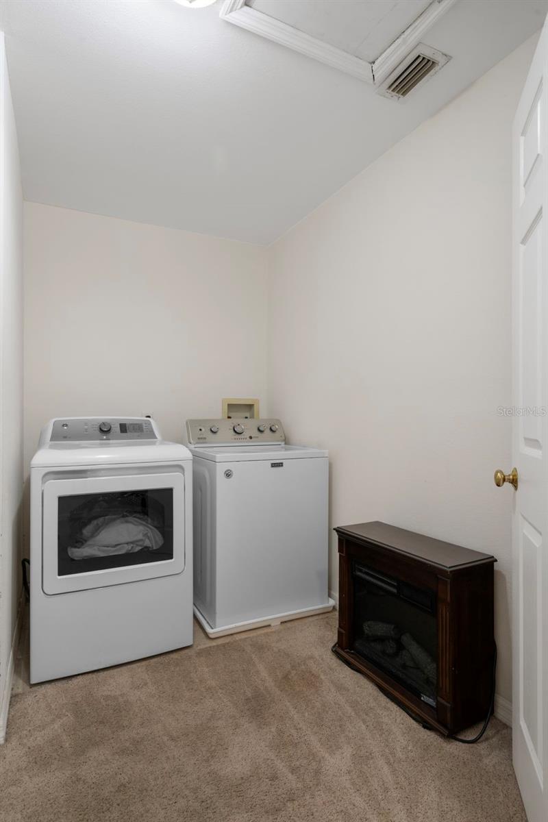 Image 28 of 60 For 15839 Powerline Road