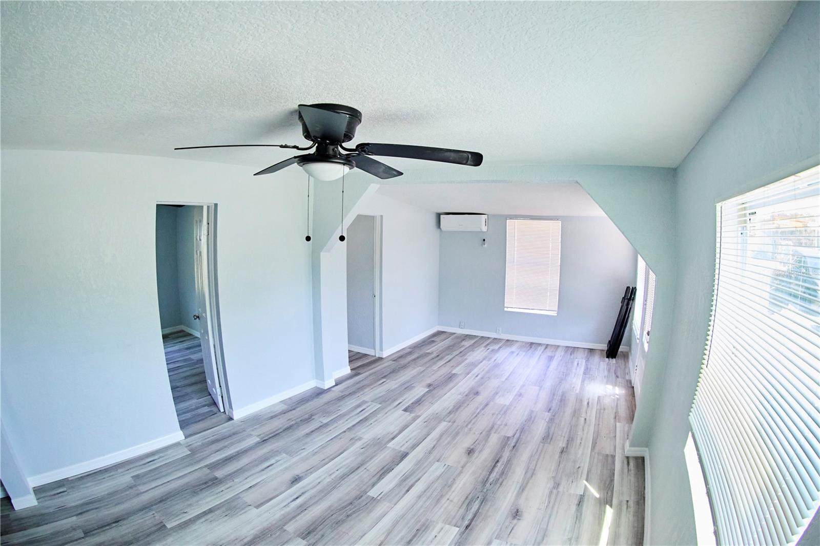 Image 10 of 10 For 3917 Hanna Avenue