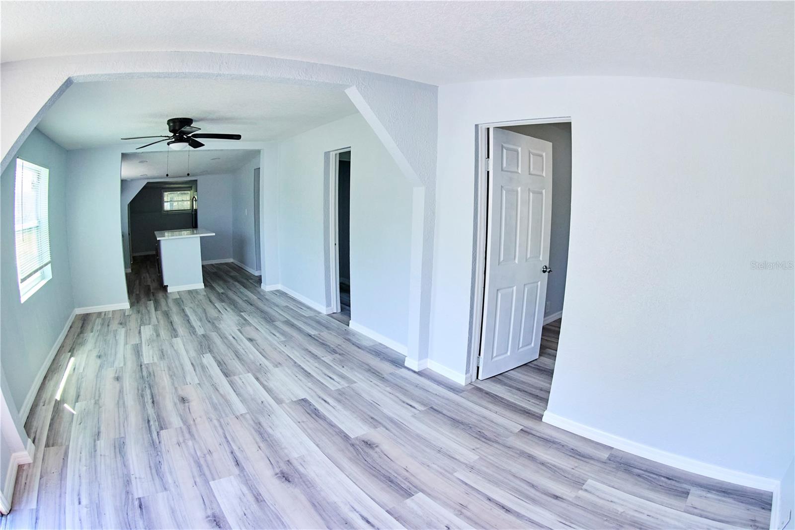 Image 3 of 10 For 3917 Hanna Avenue