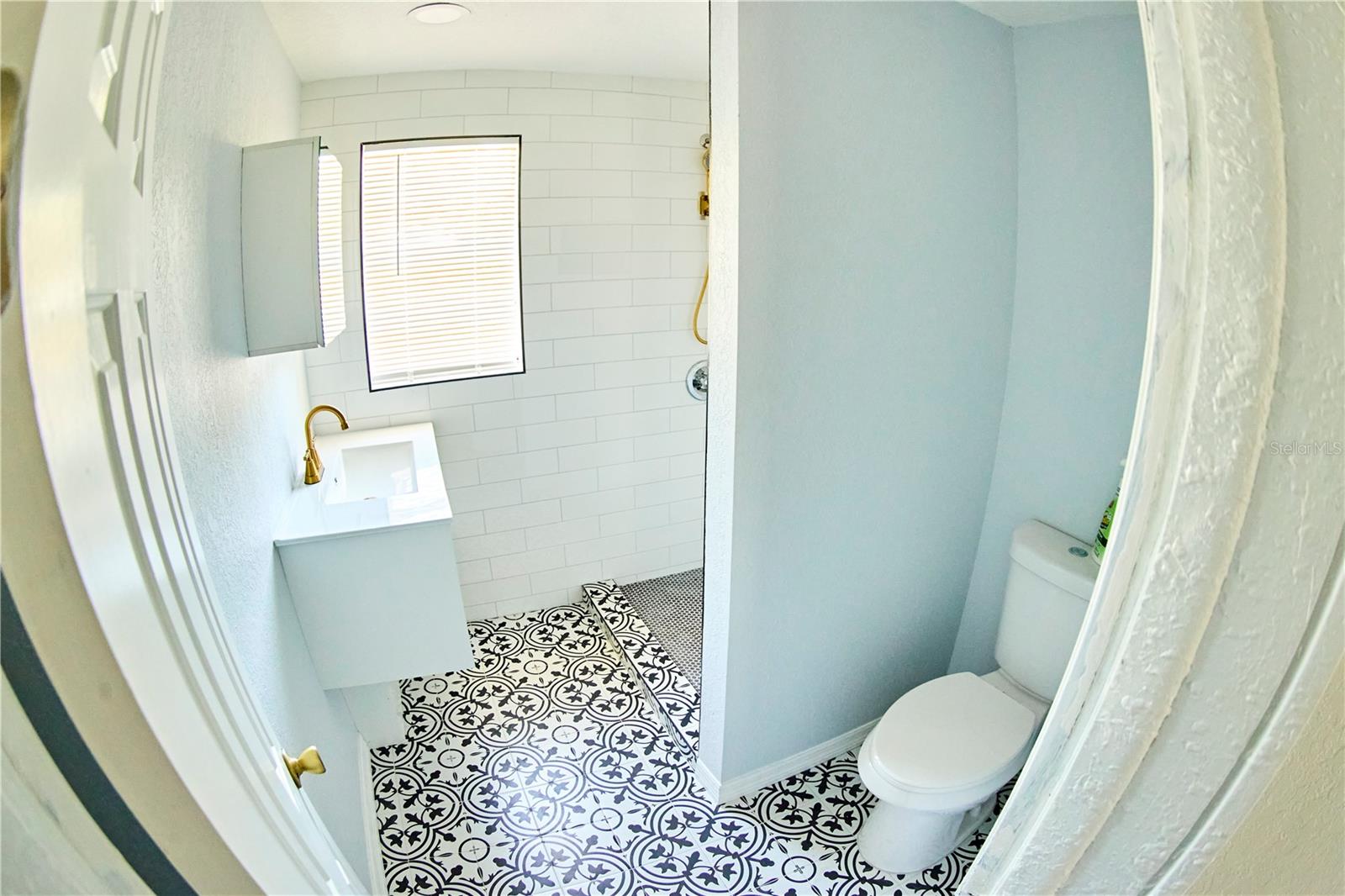 Image 5 of 10 For 3917 Hanna Avenue