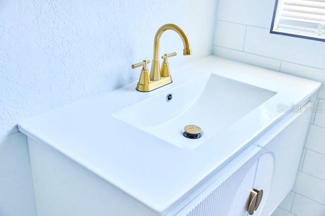 Image 6 of 10 For 3917 Hanna Avenue