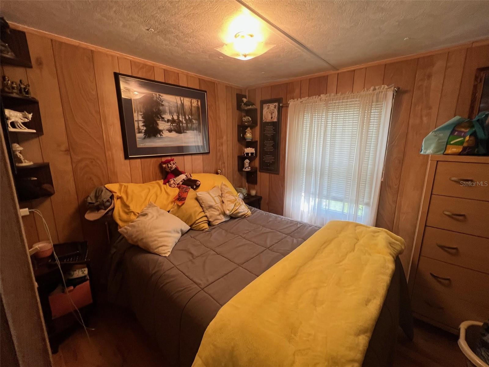 Listing photo id 16 for 11300 124th Avenue 95