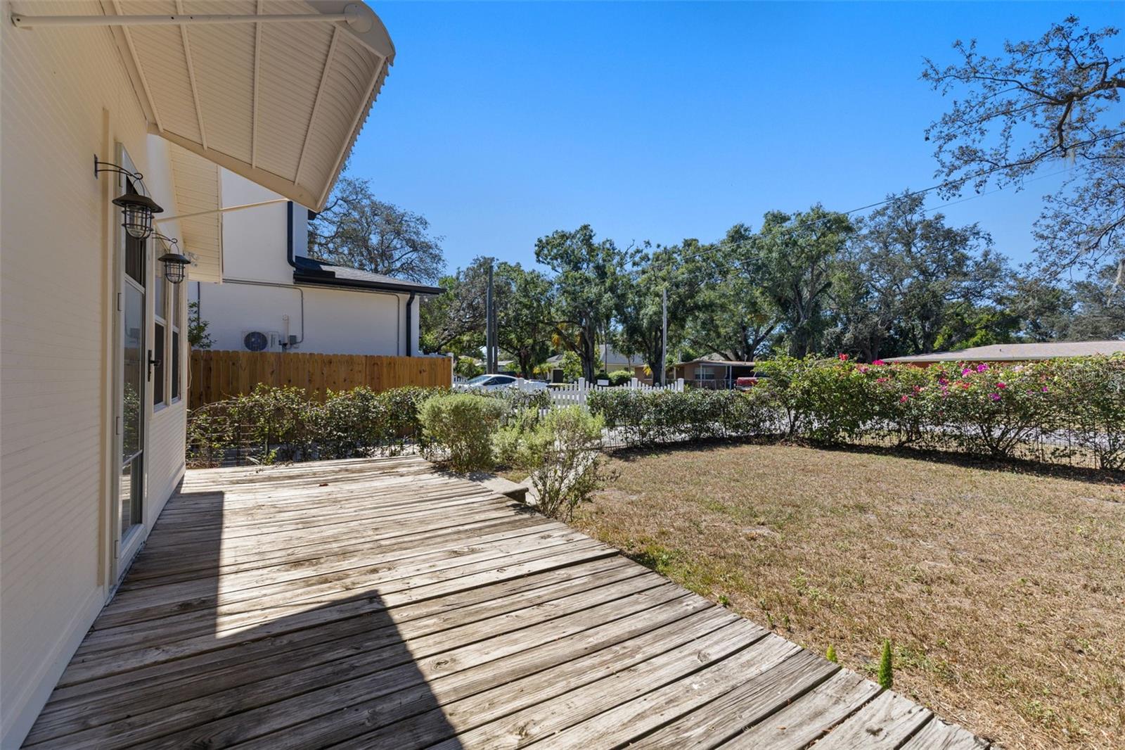 Image 3 of 29 For 8507 Claonia Street