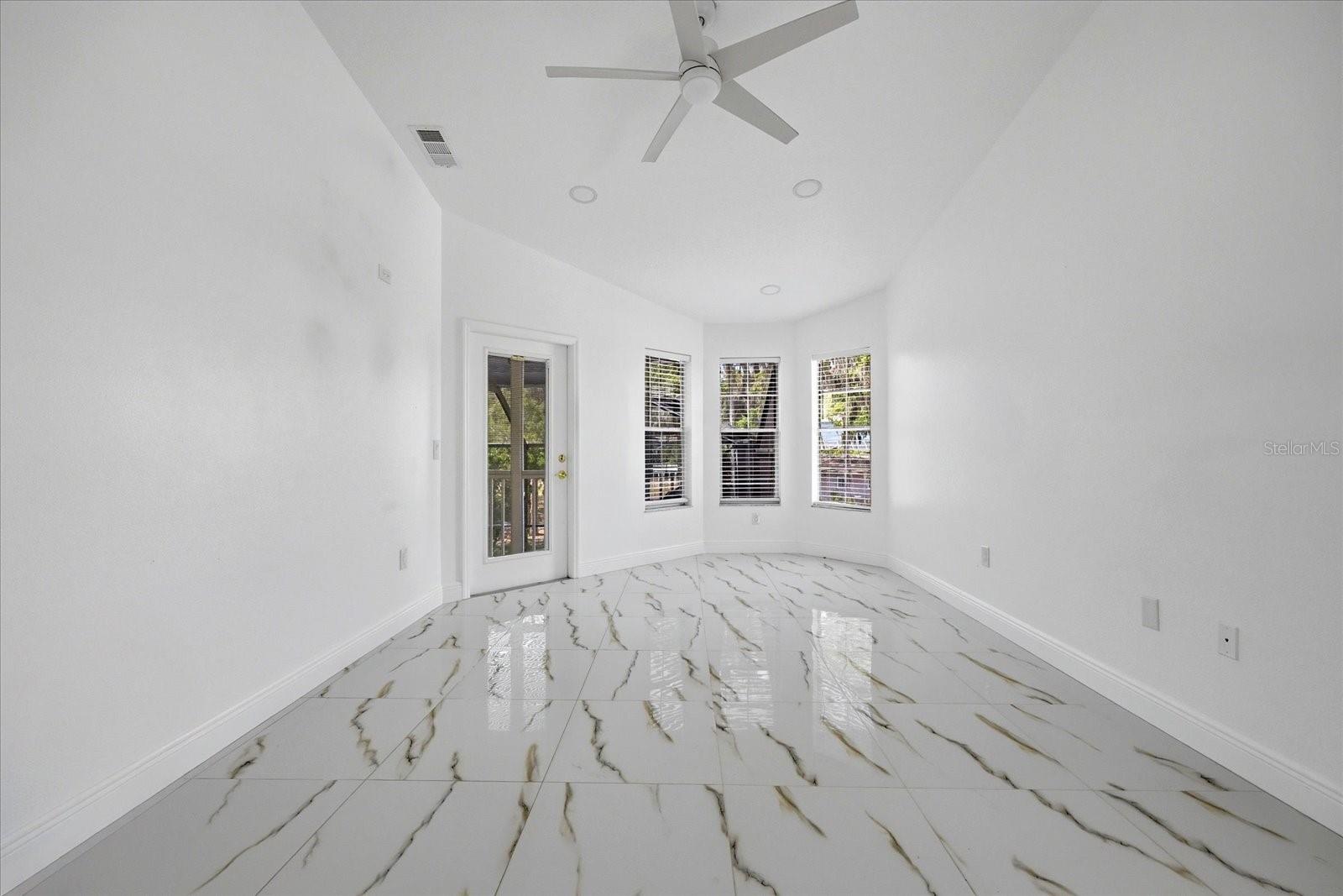 Image 16 of 43 For 5451 Tropic Drive