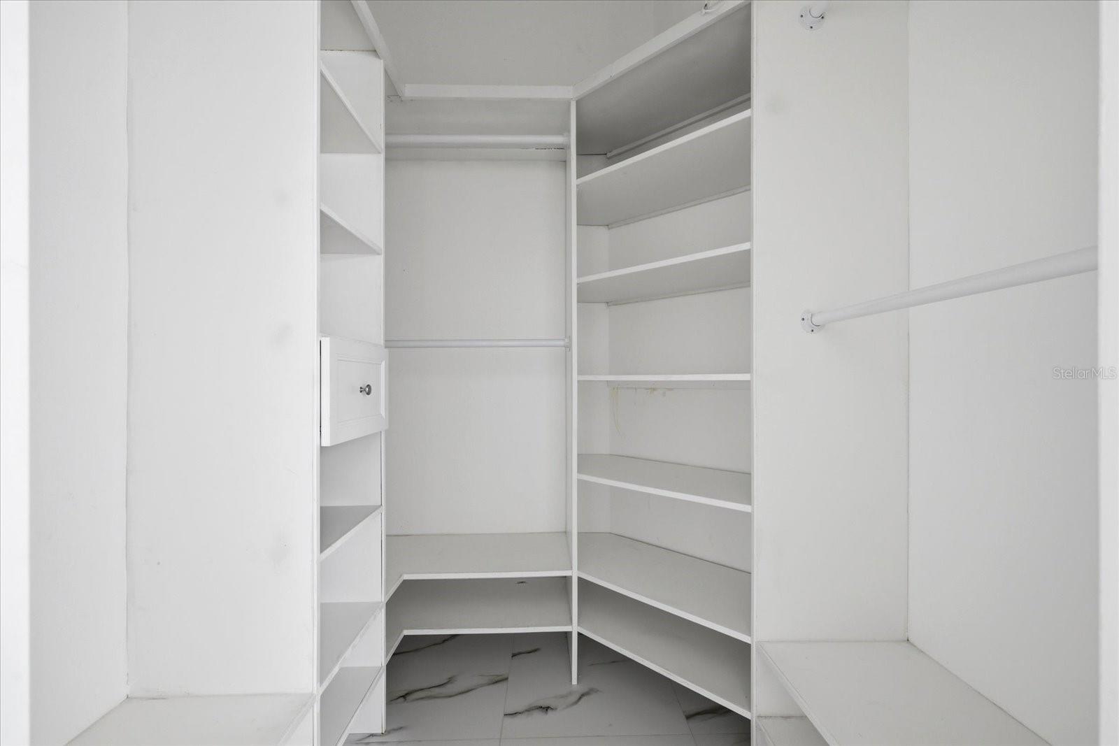 Image 19 of 43 For 5451 Tropic Drive