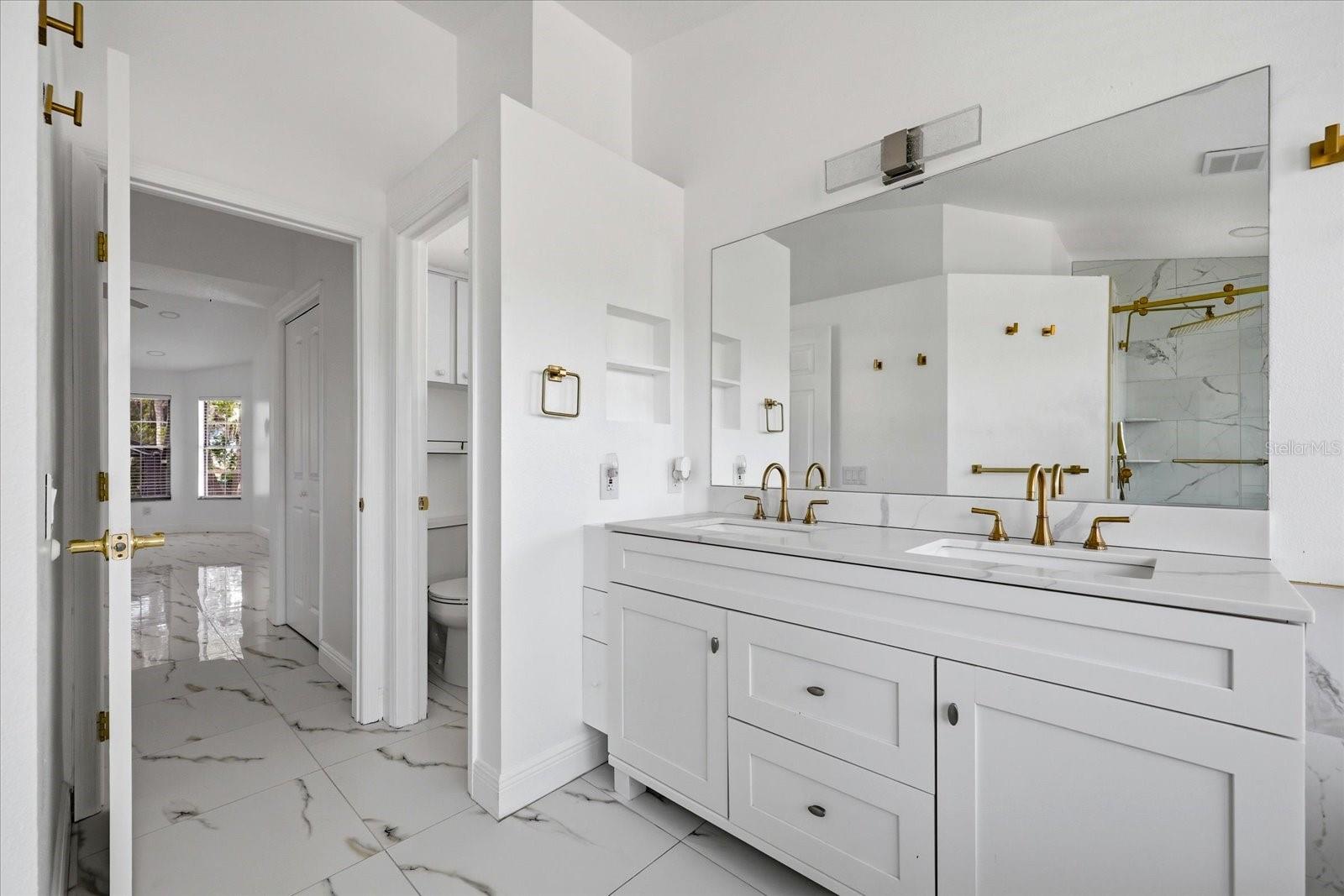 Image 22 of 43 For 5451 Tropic Drive