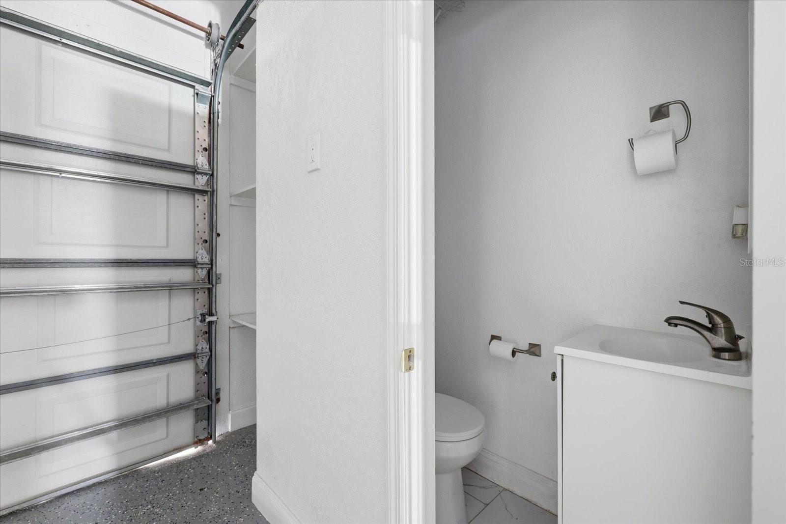 Image 35 of 43 For 5451 Tropic Drive