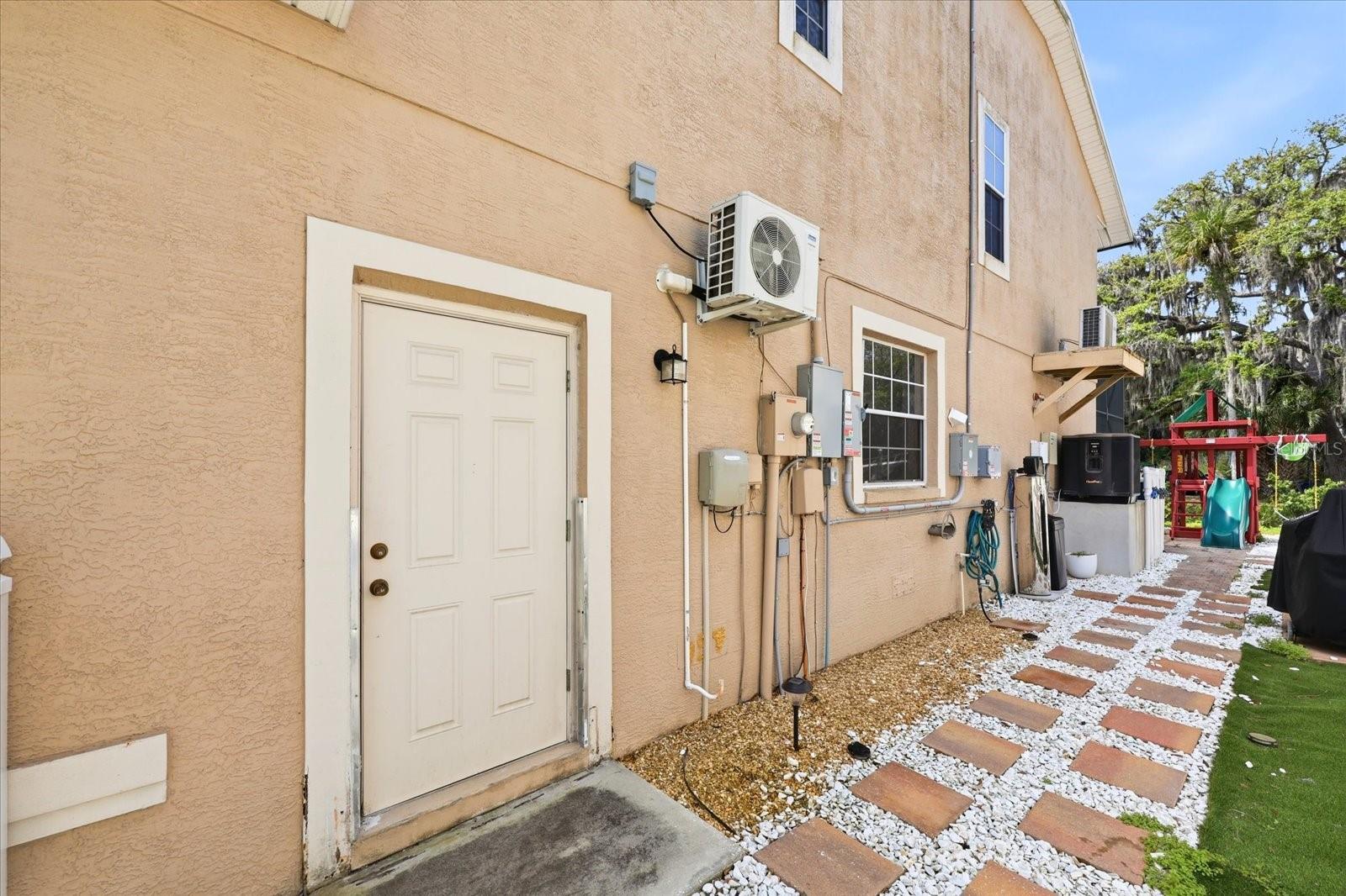 Image 36 of 43 For 5451 Tropic Drive